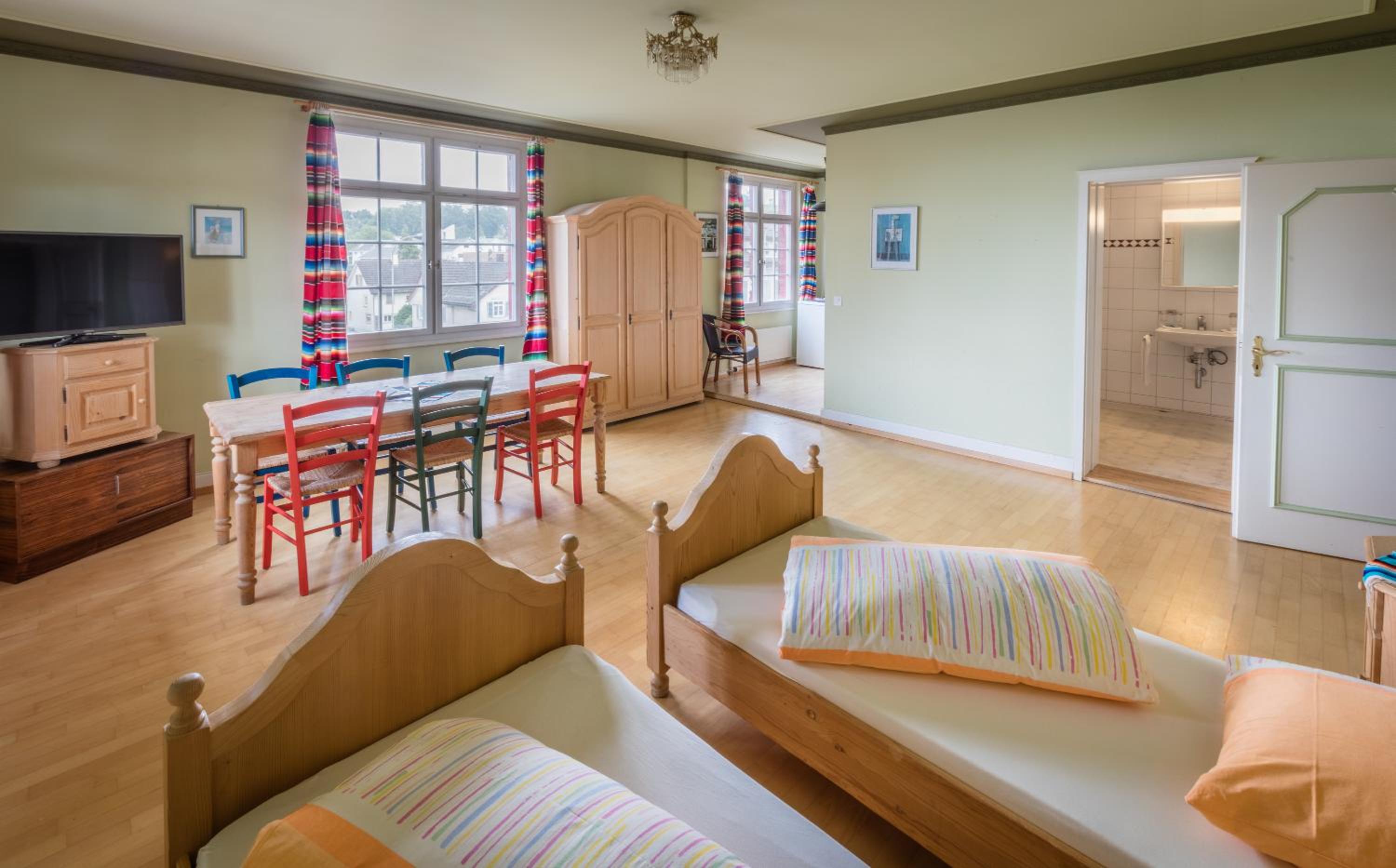Two-Bedroom Apartment - Photo 3