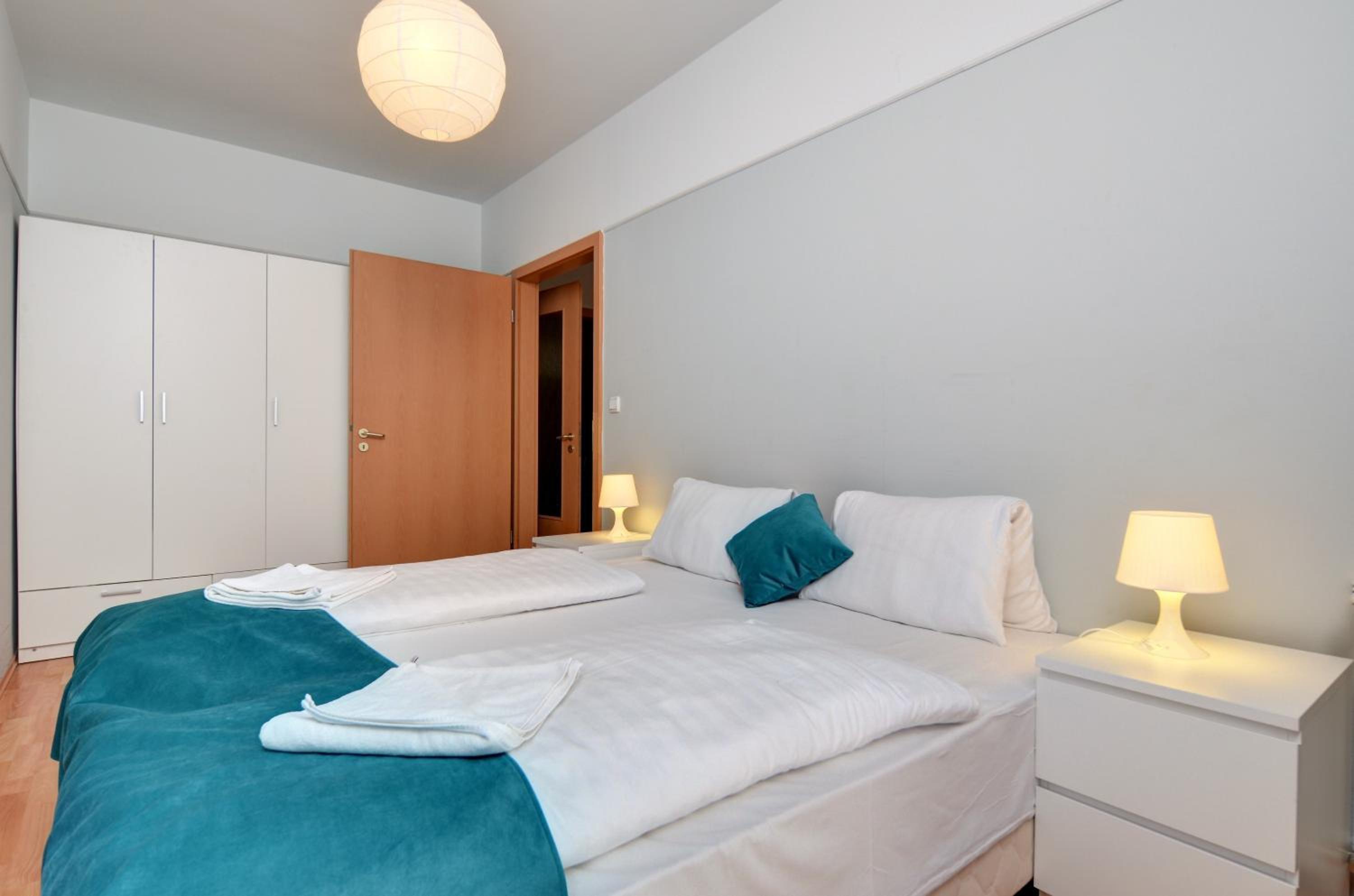 One-Bedroom Apartment - Photo 5
