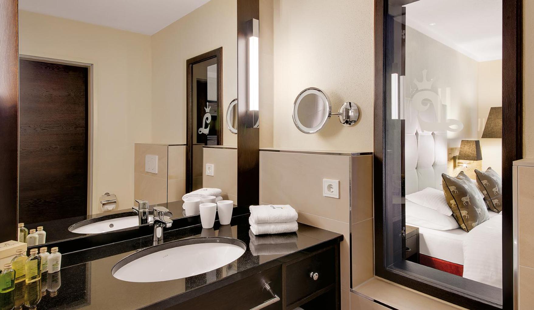 Double Room with Mountain View - Photo 5