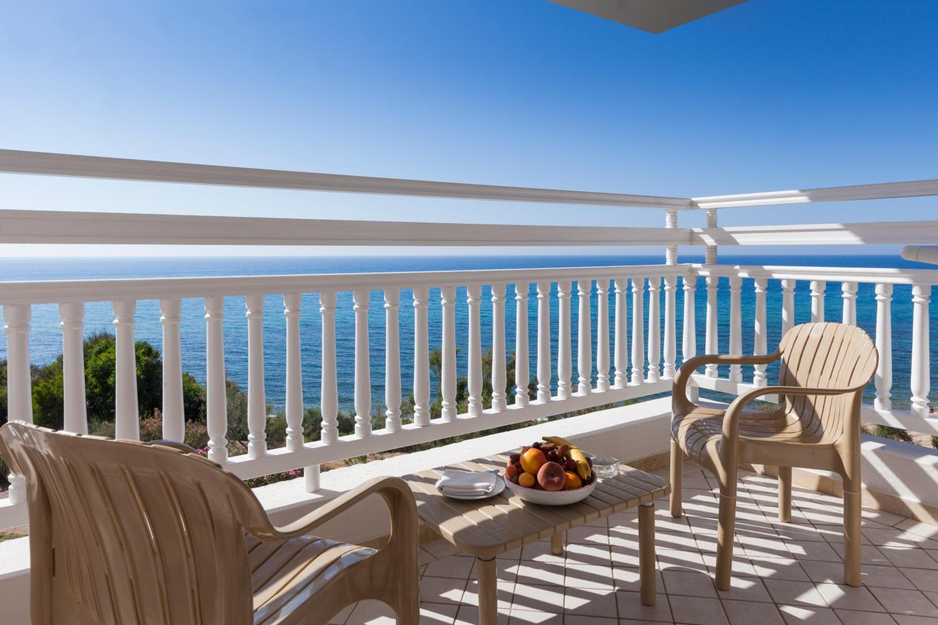 Triple Room with Sea View photo 2