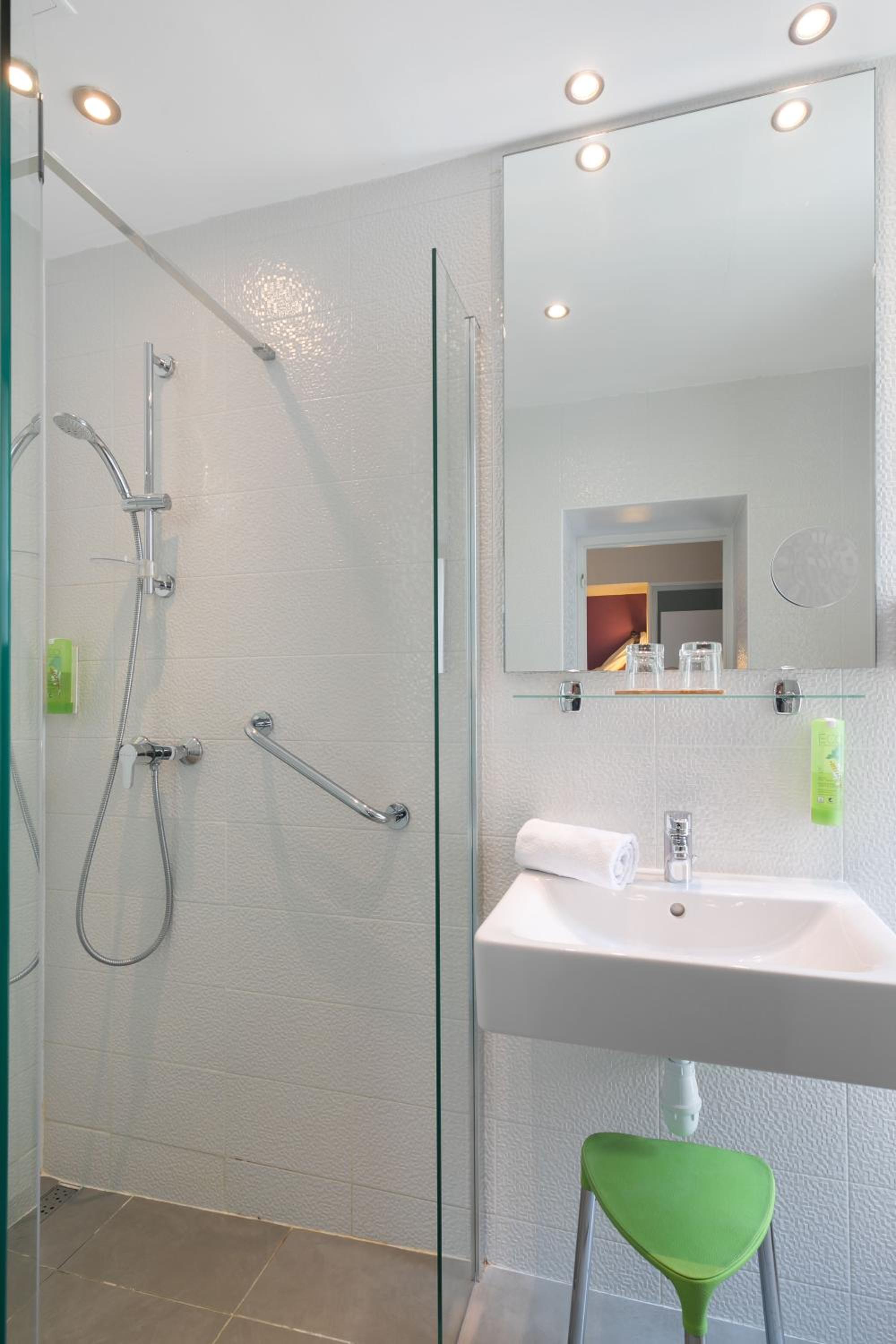 Double Room - Photo 3