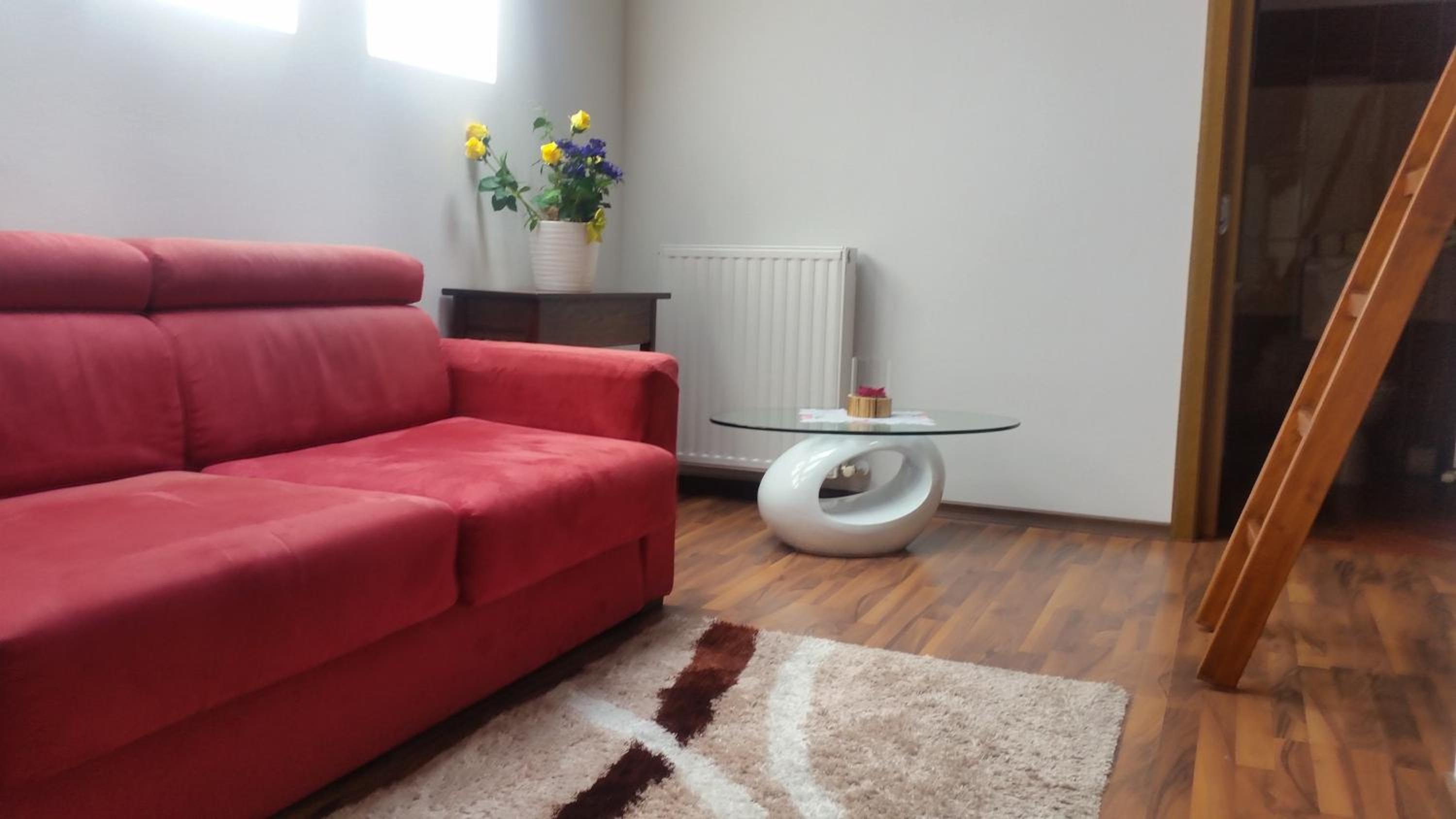 One-Bedroom Apartment - Photo 10
