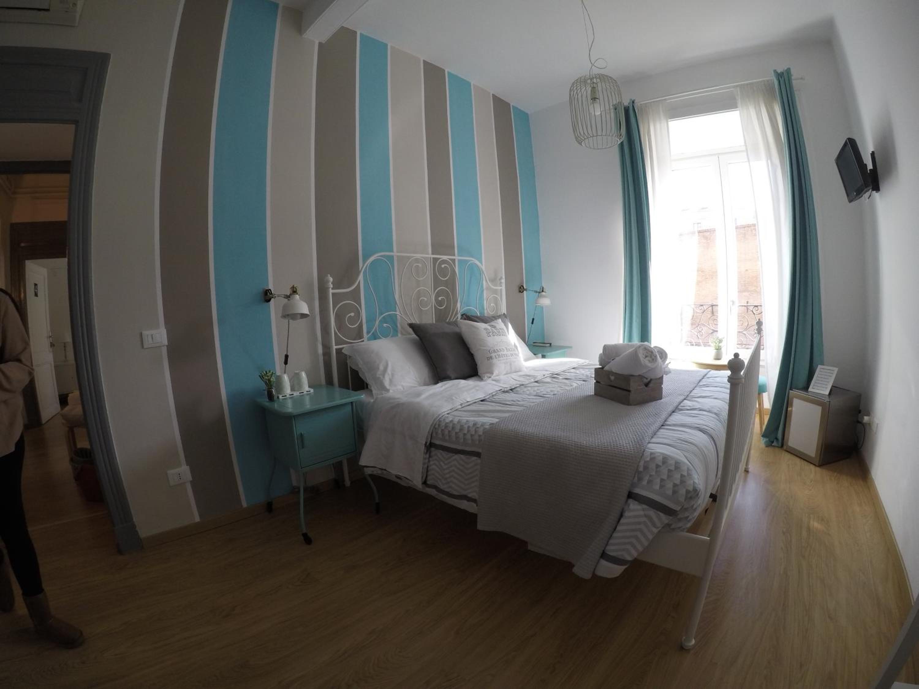 Triple Room with Private External Bathroom photo 1
