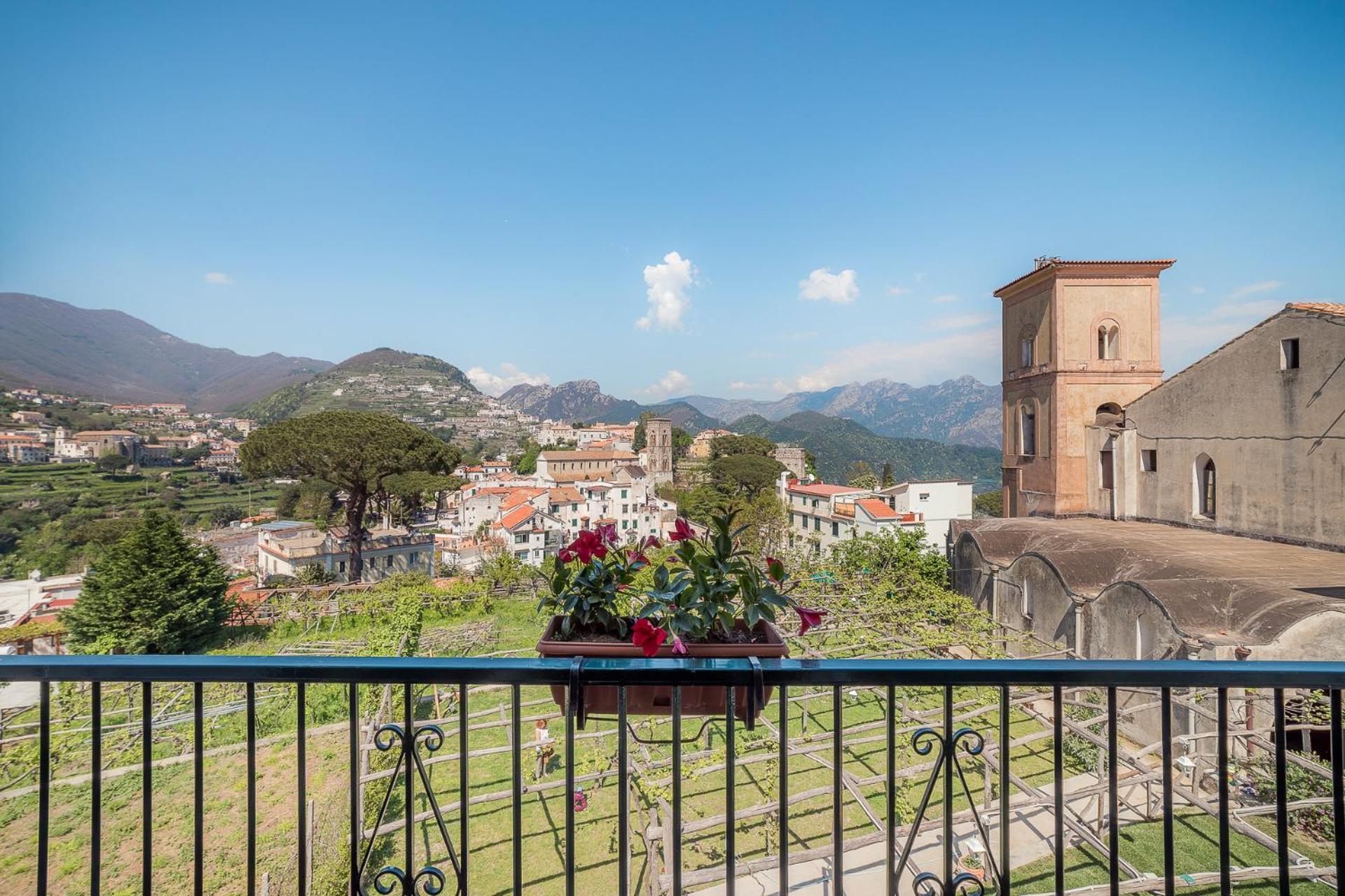Double Room with Balcony photo 2