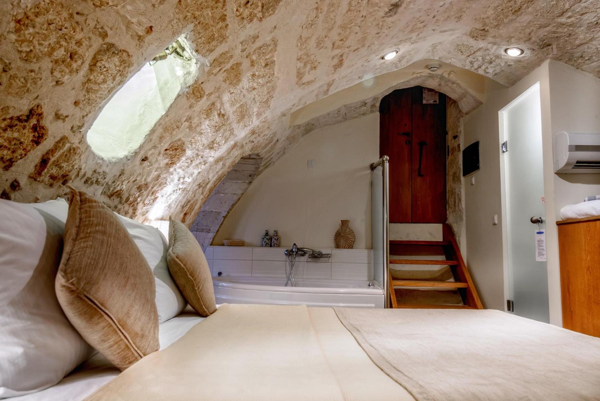 Large Single Room photo 1
