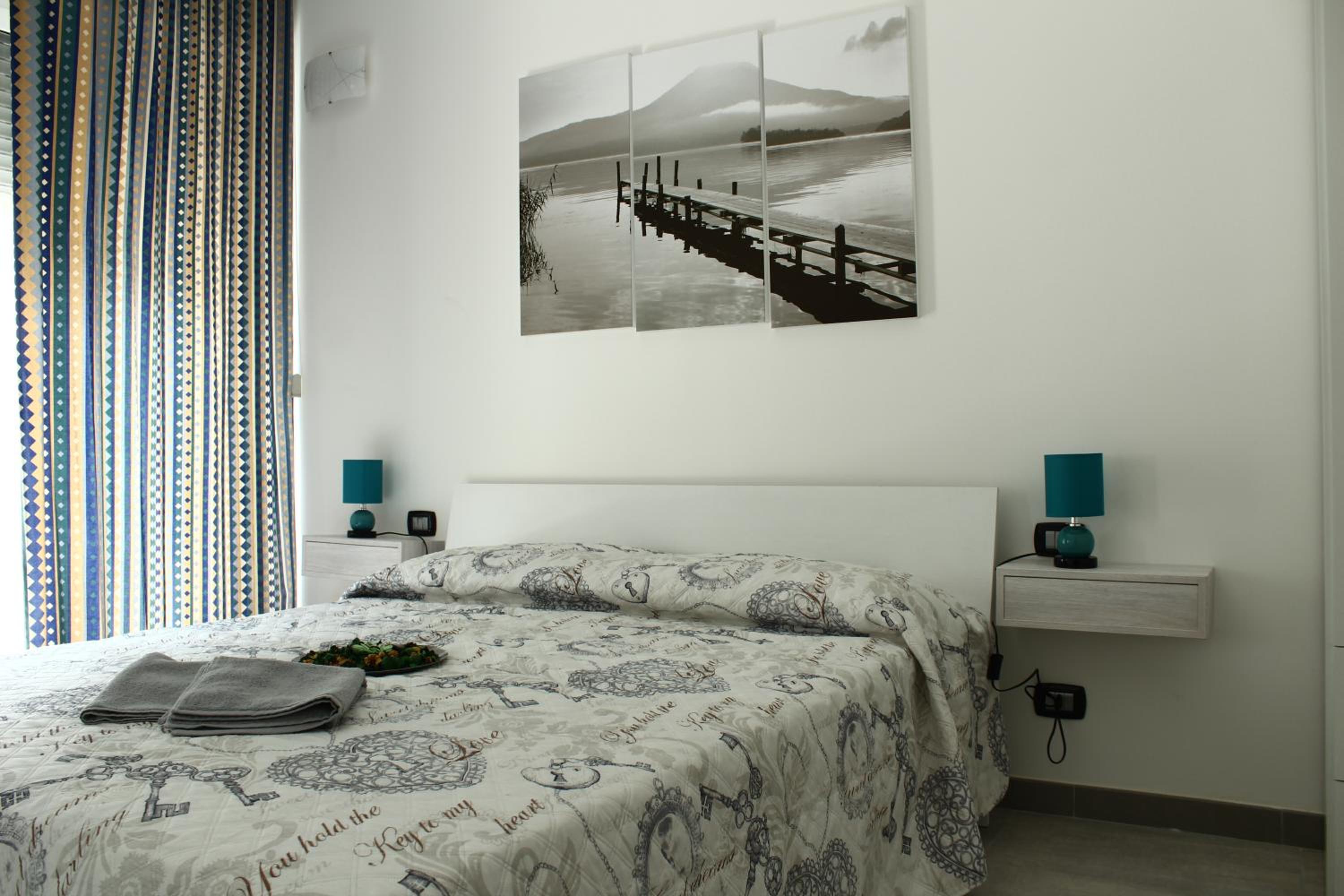 Double Room - Photo 10