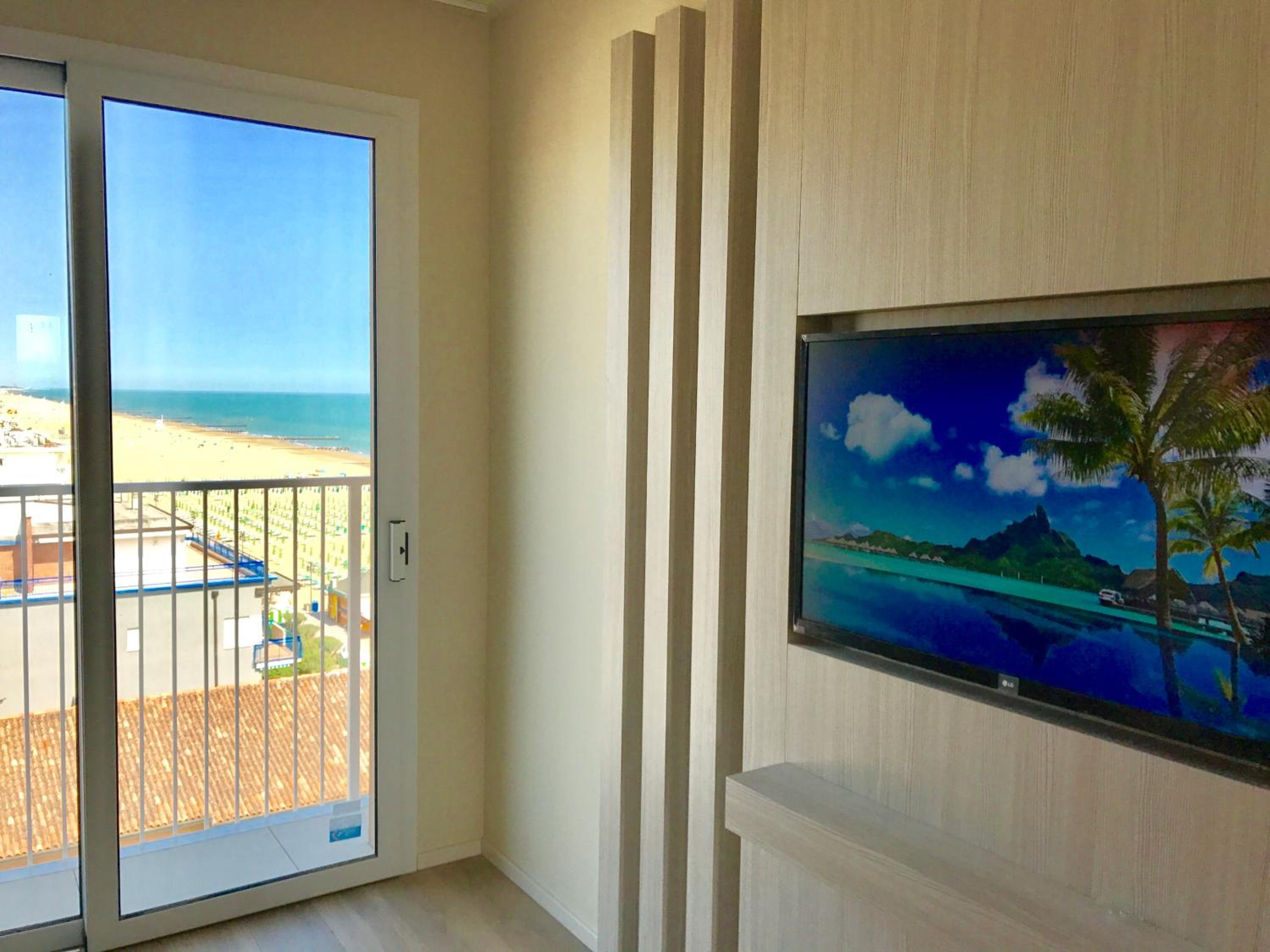 Deluxe Double or Twin Room with Balcony - Photo 2
