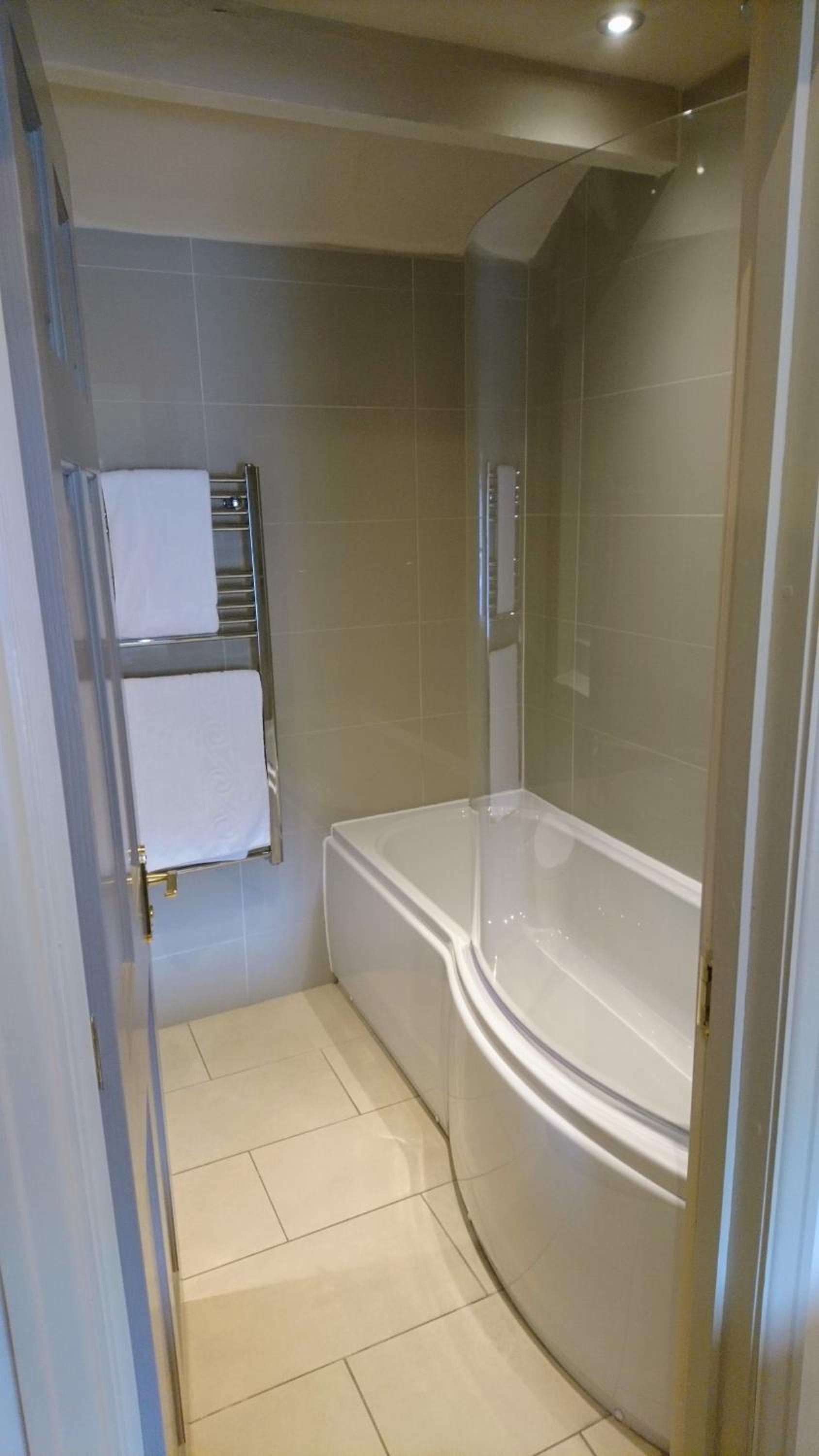 Standard Double Room - Photo 5