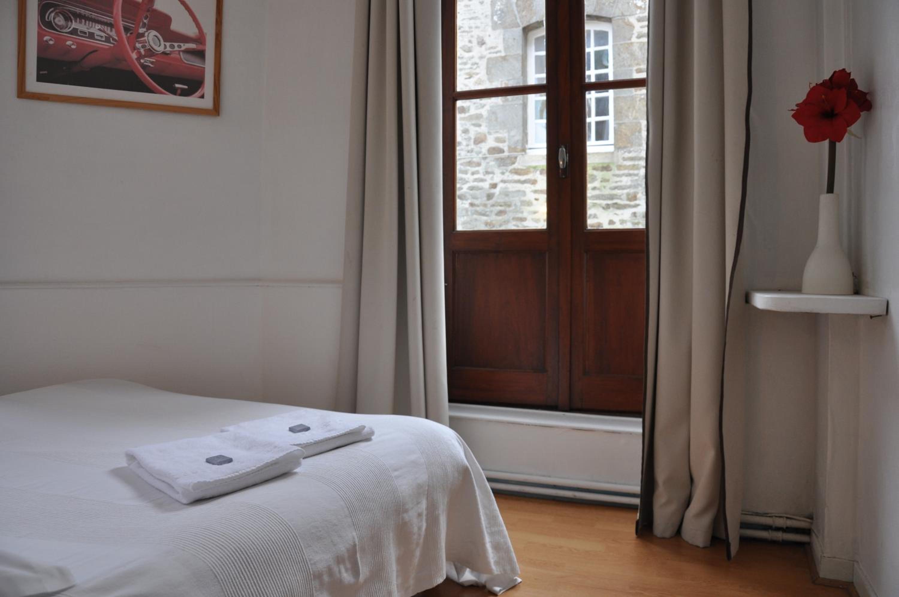 Double Room - Photo 4