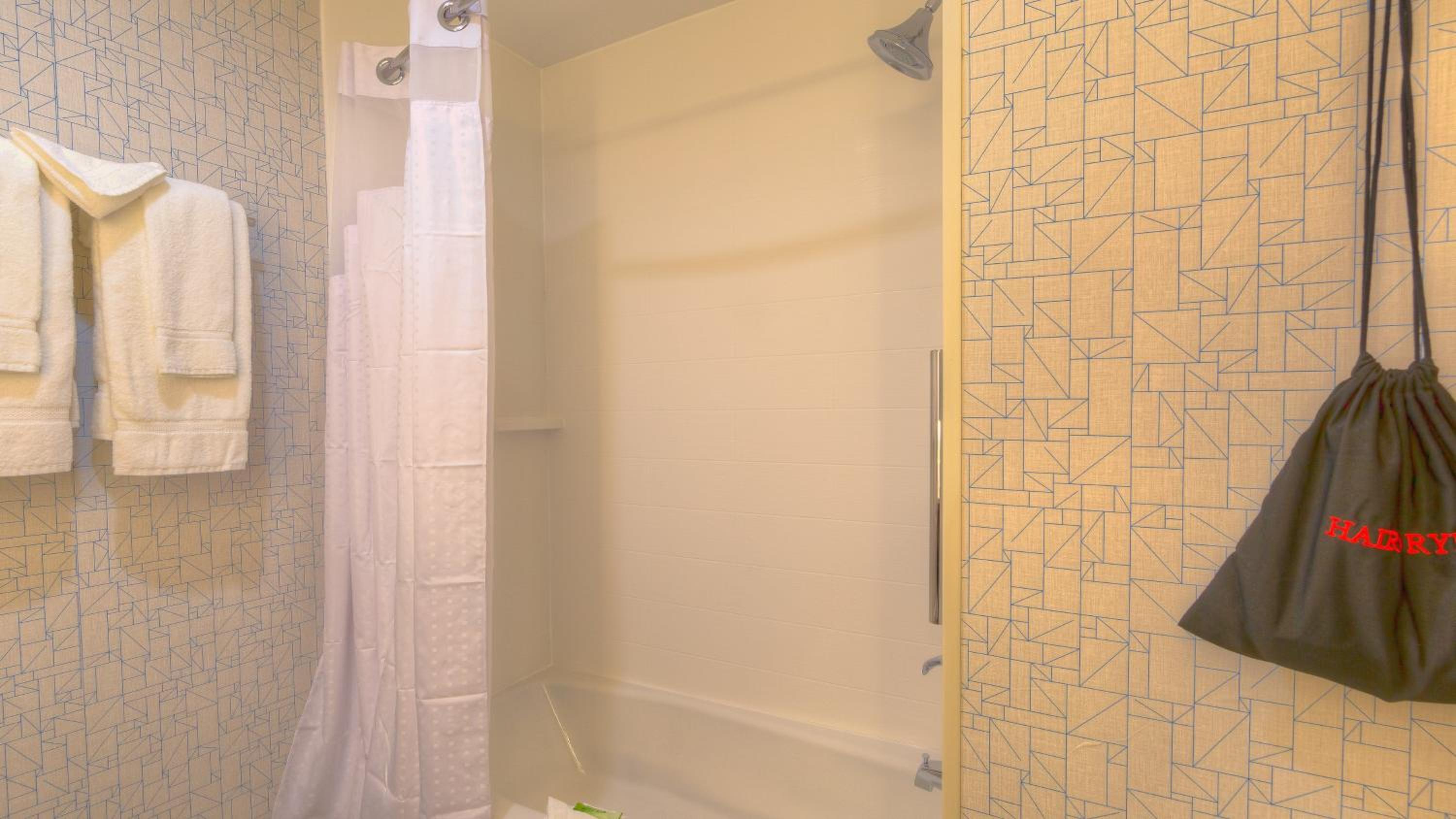 Suite with Two Queen Beds - Communications Access photo 1