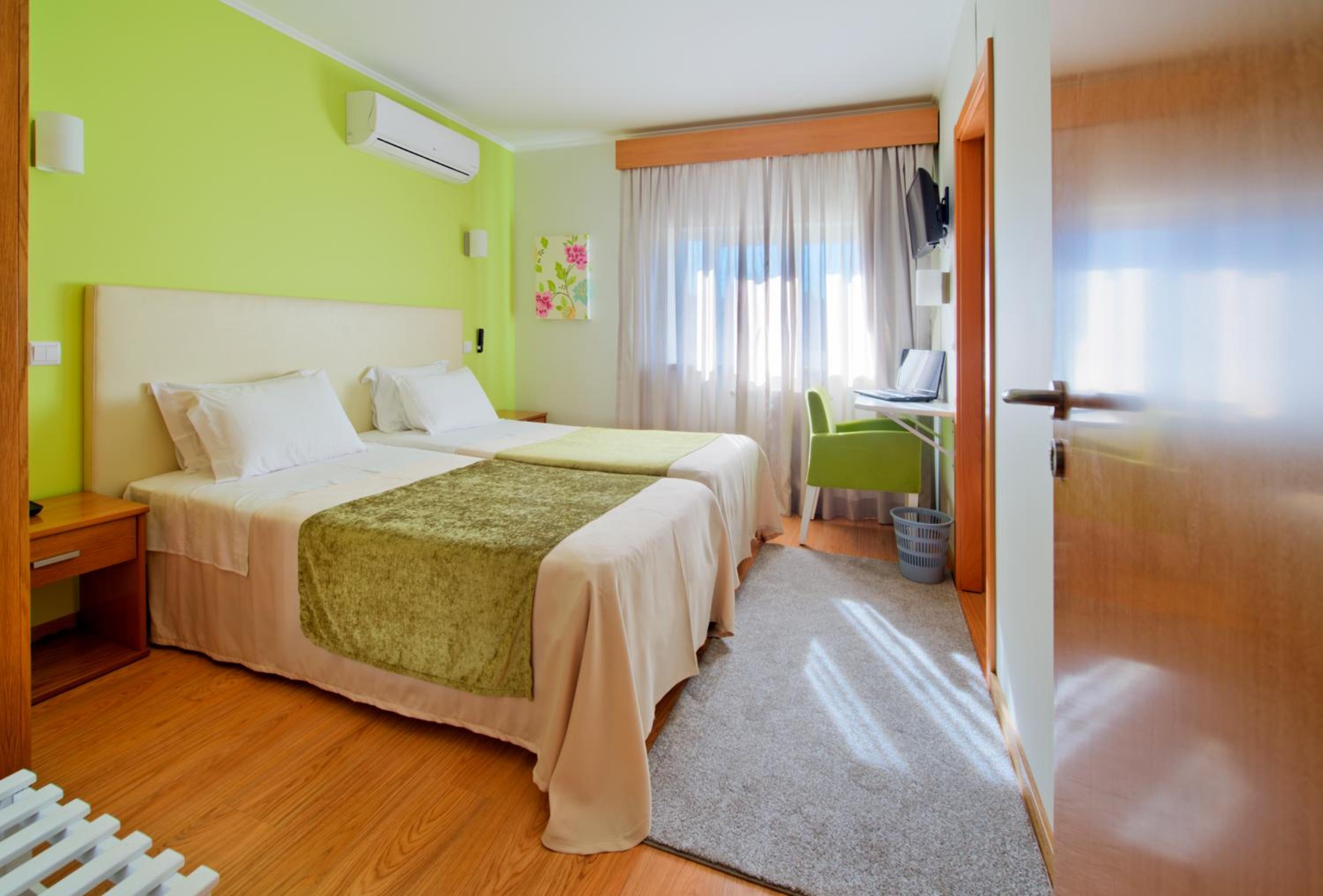 Double or Twin Room - Photo 22