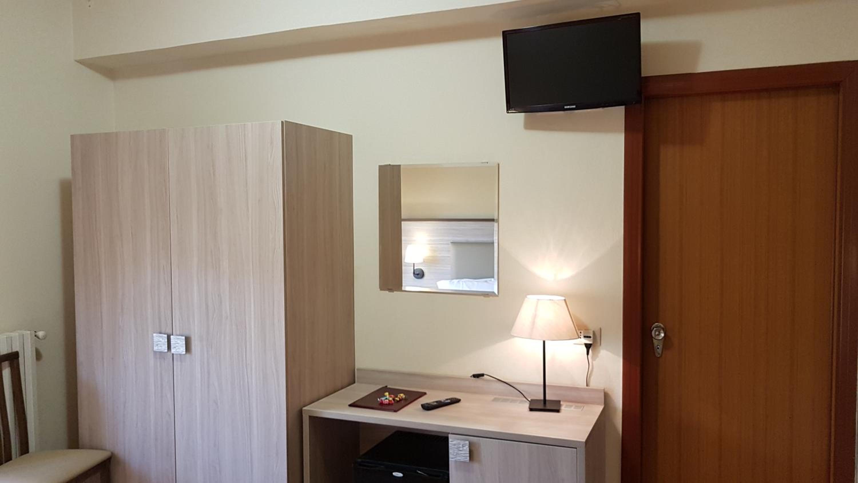 Comfort Double or Twin Room with Balcony photo 2