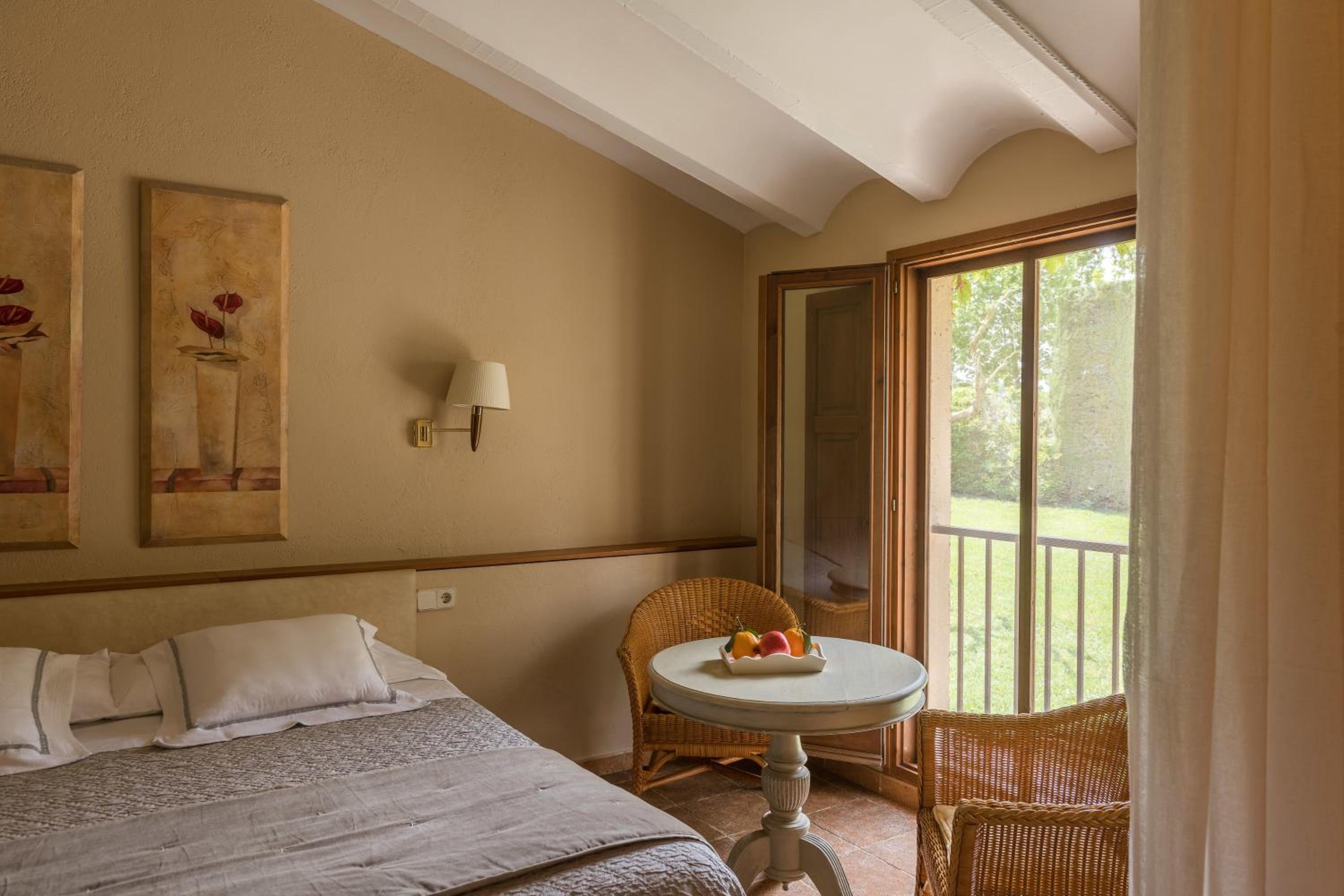 Suite Junior con Vista al Jardín