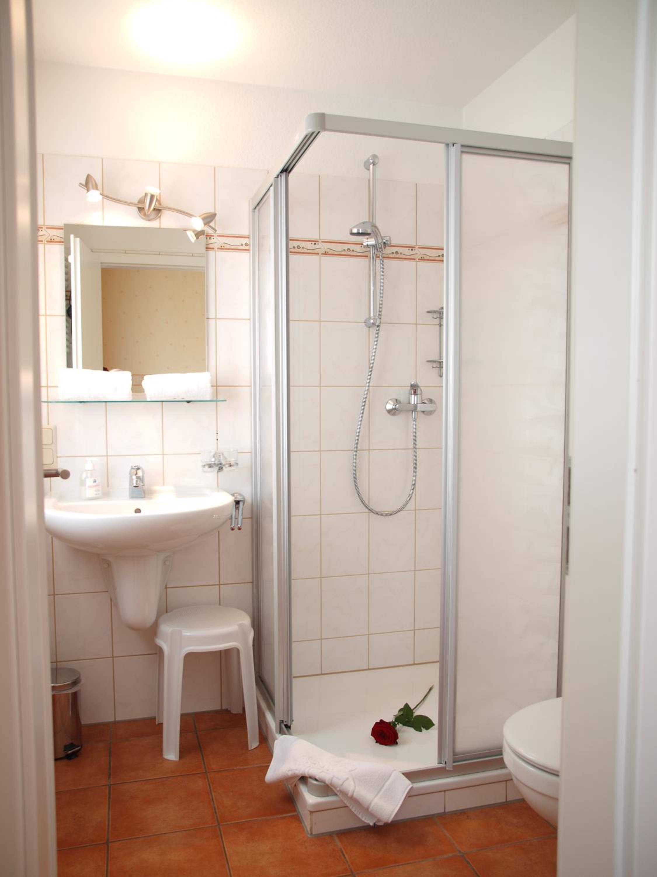 Double Room - Photo 6