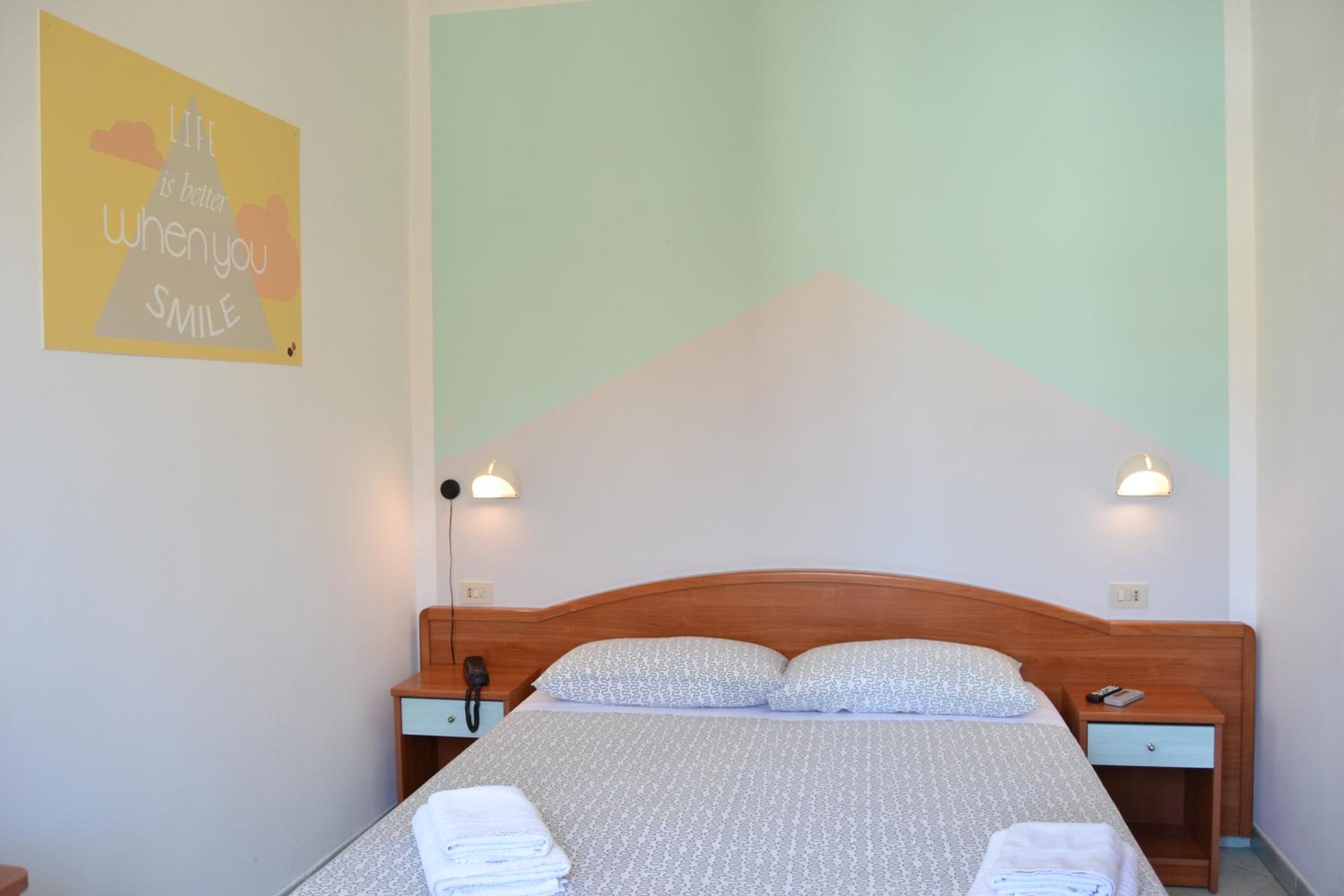 Double or Twin Room with Bathroom - Photo 12