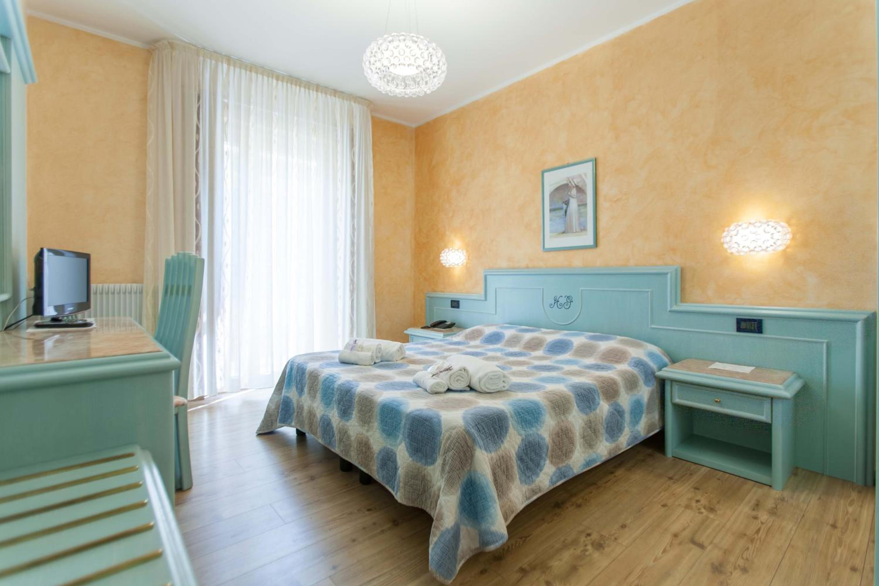 Double or Twin Room with Spa Access
