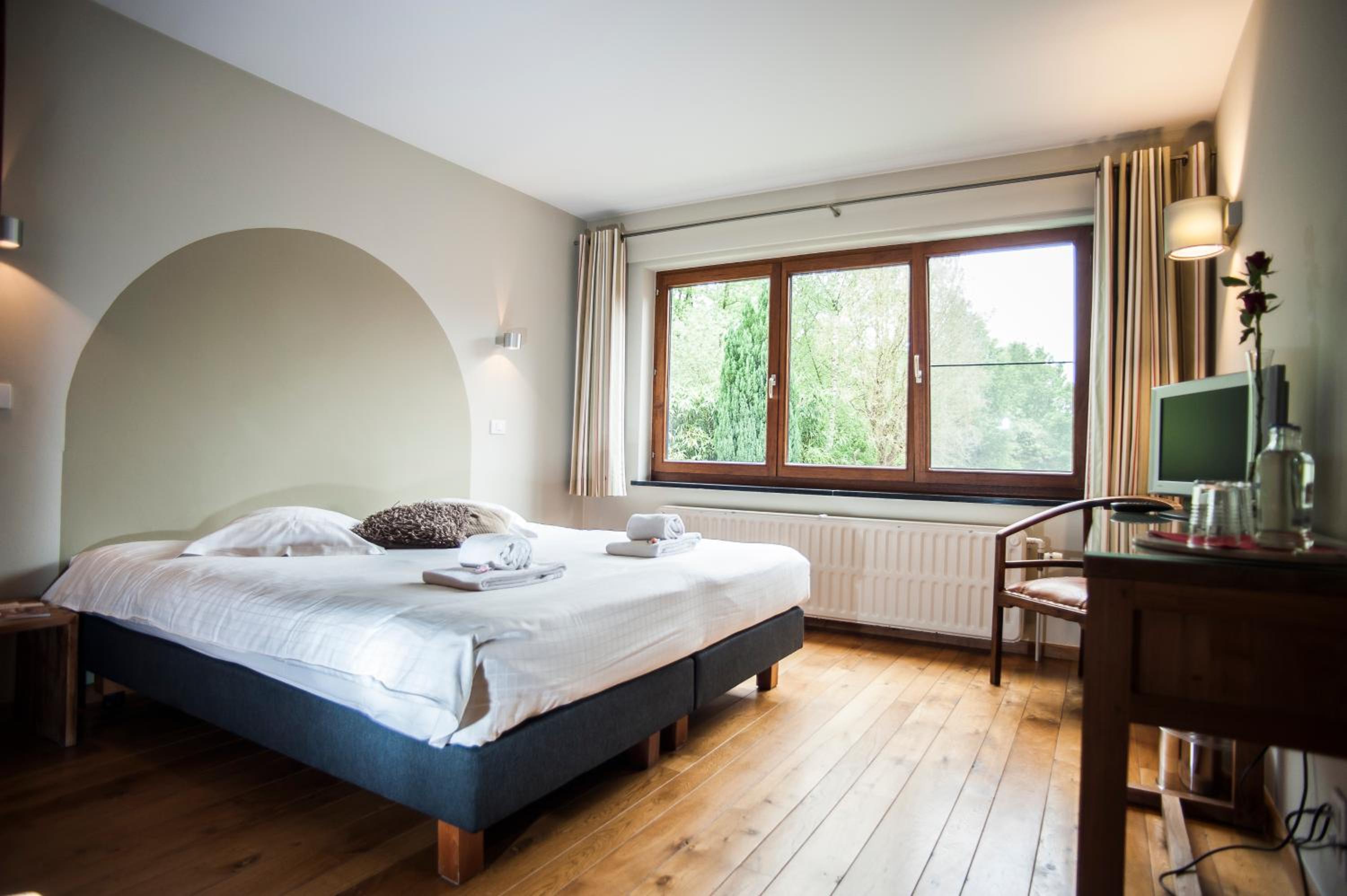 Standard Double or Twin Room photo 2