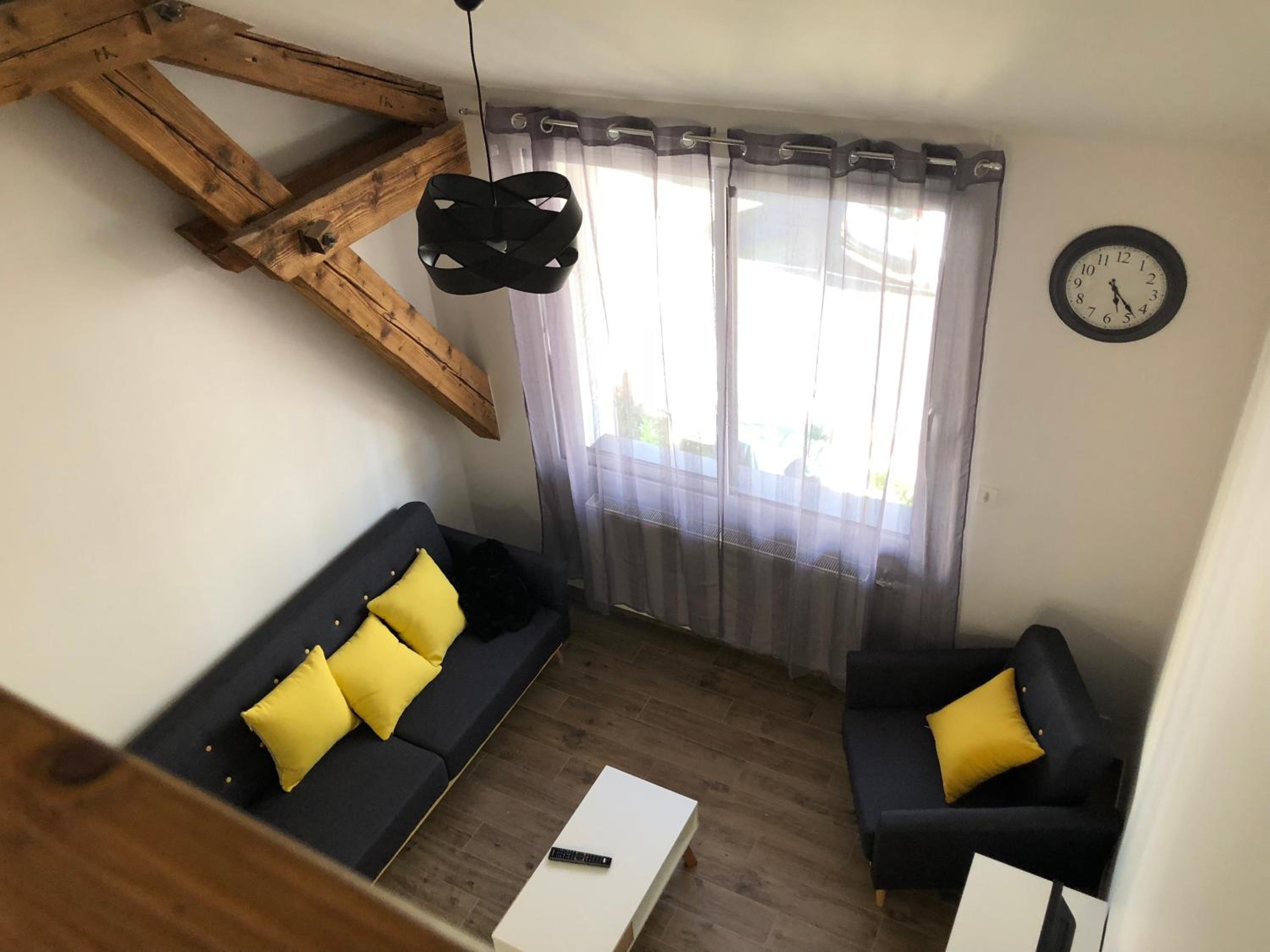 One-Bedroom Apartment (4 Adults)