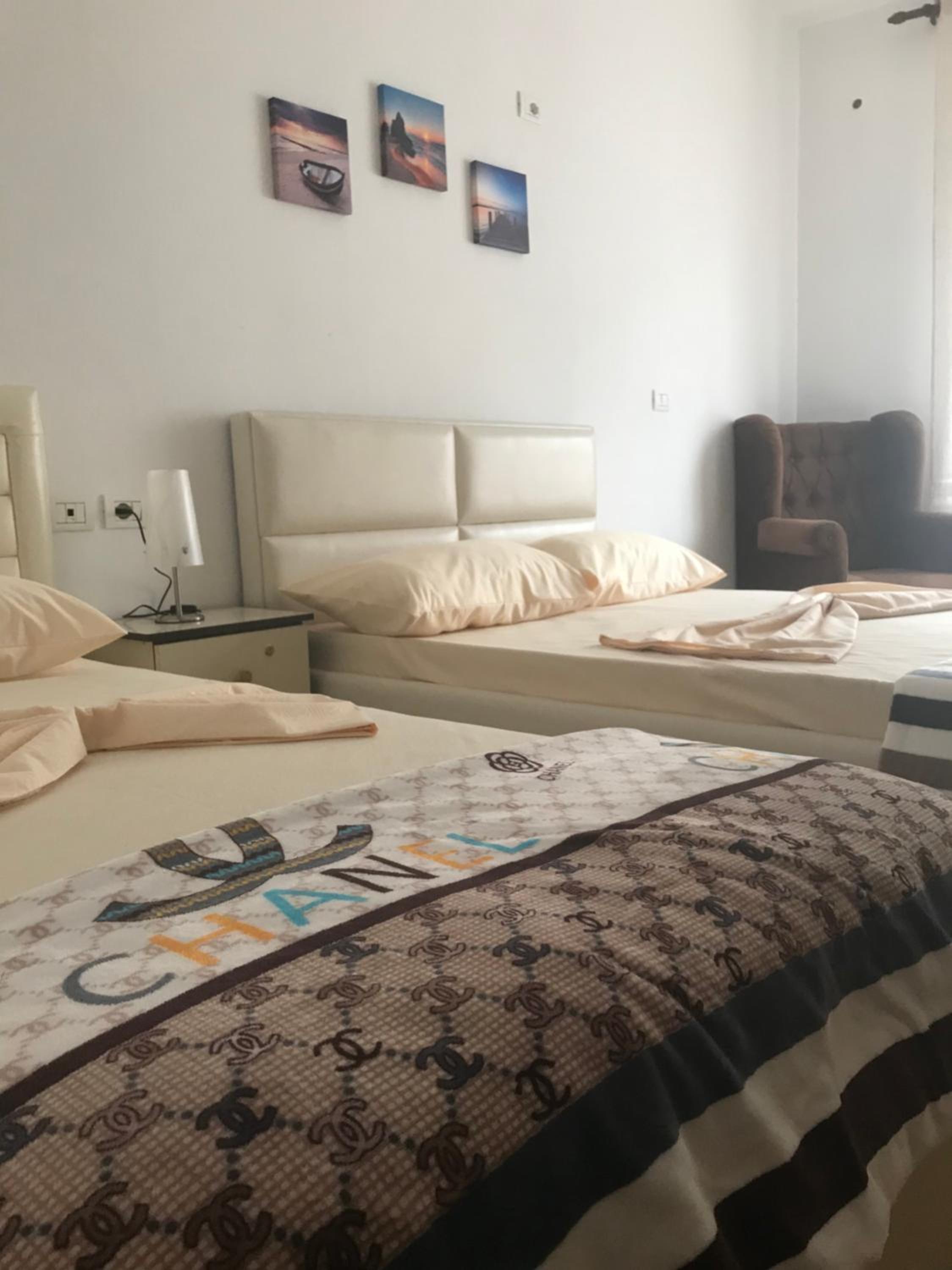 Apartment photo 1