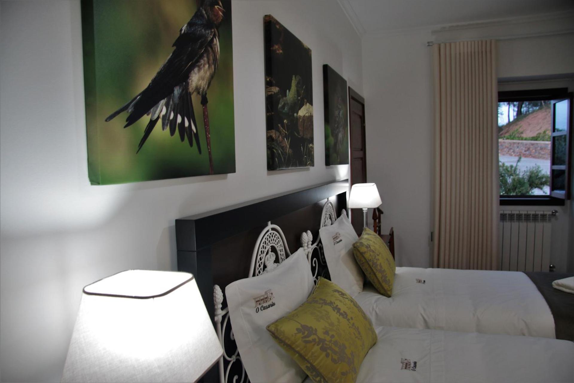 Twin Room with Private Bathroom - Photo 3