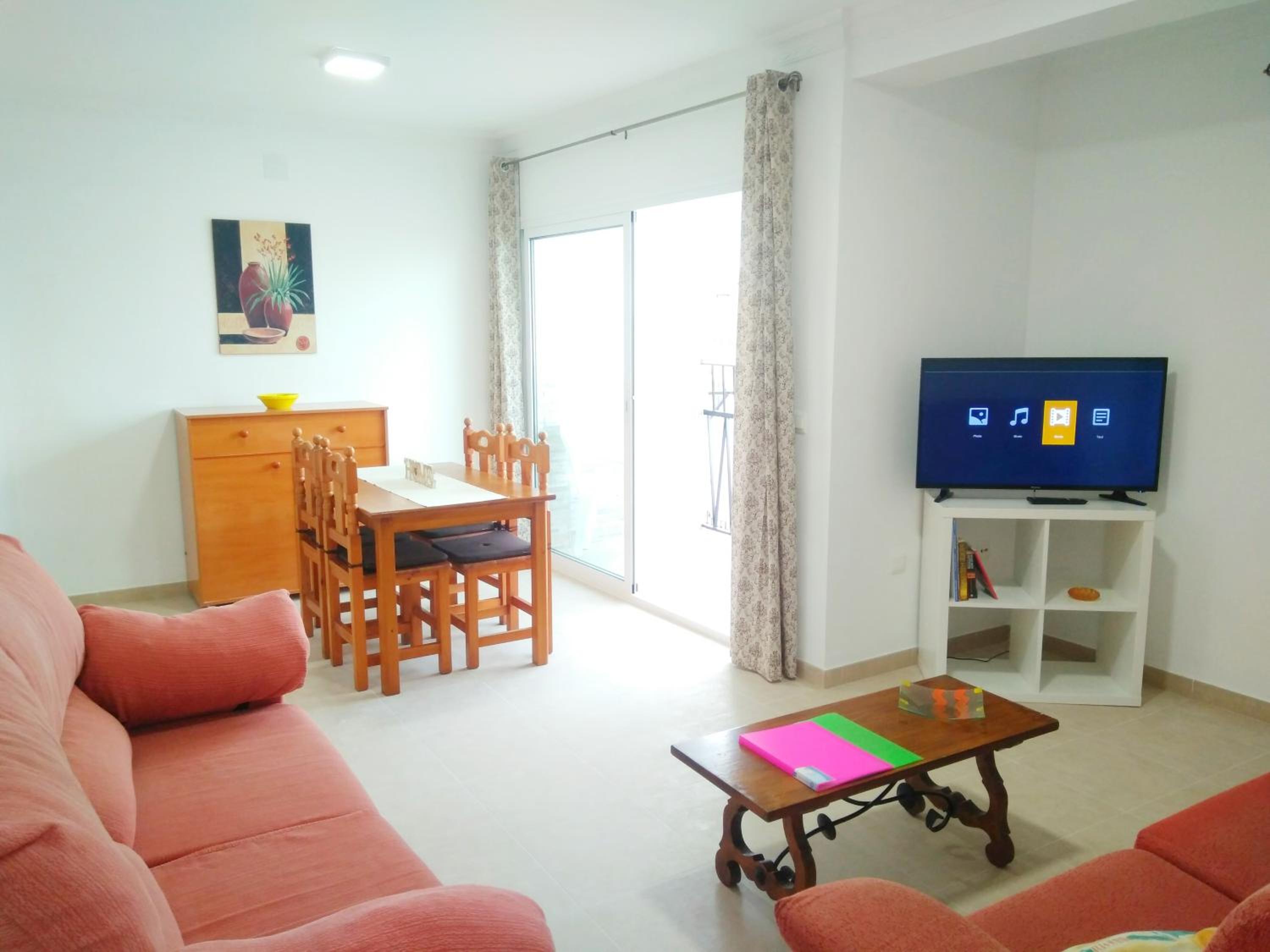 Apartamento con Balcón