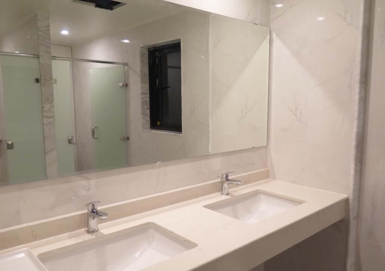 Deluxe Double Room with Balcony and Sea View photo 2