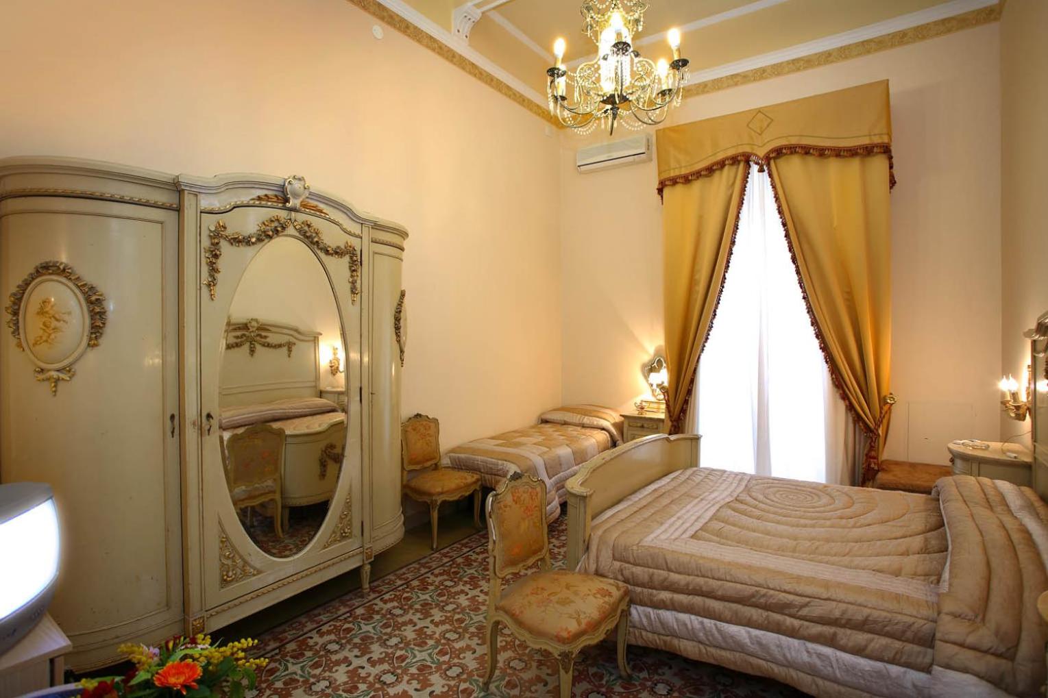 Triple Room With Private Bathroom photo 1