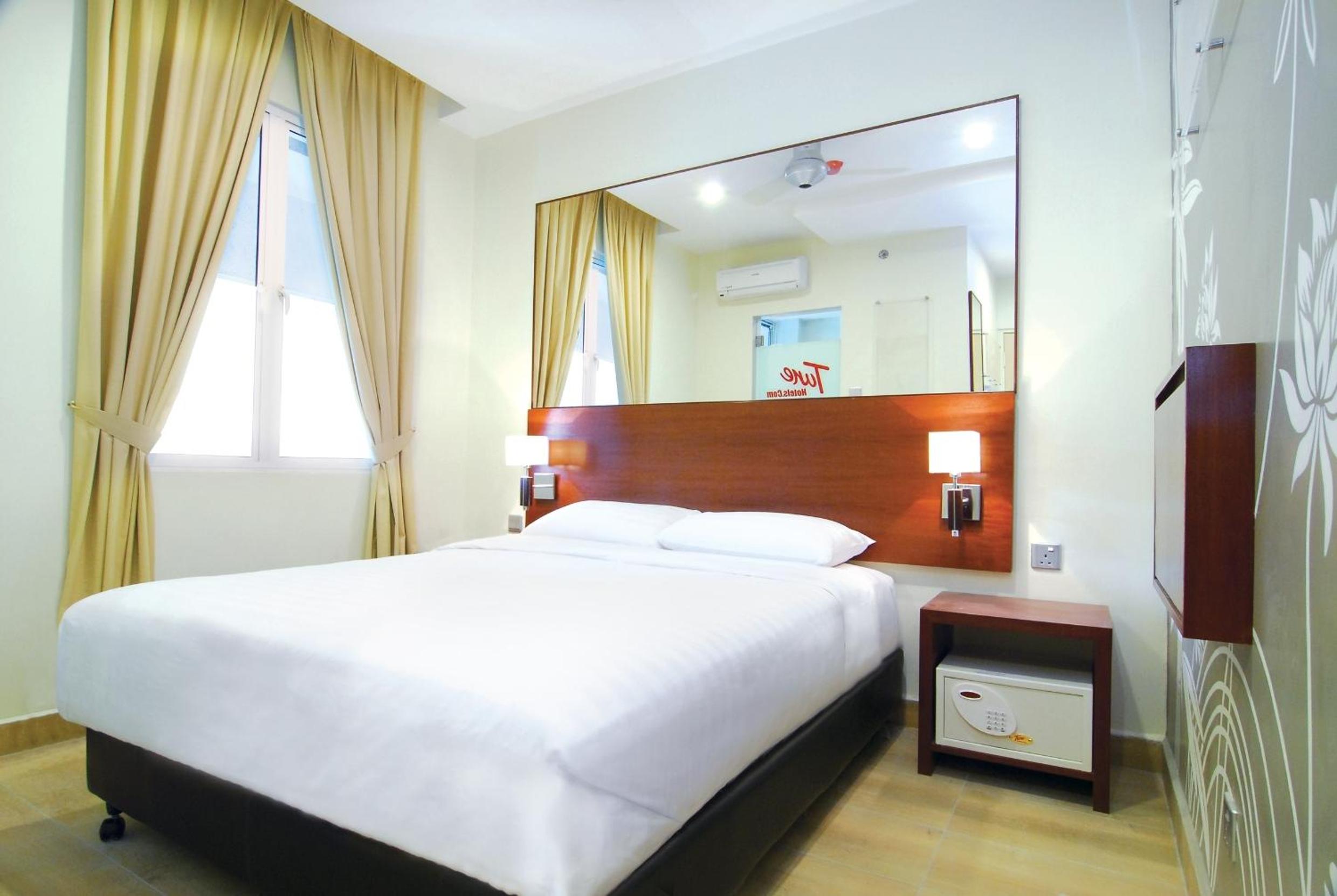 Double Room - City View - Photo 2