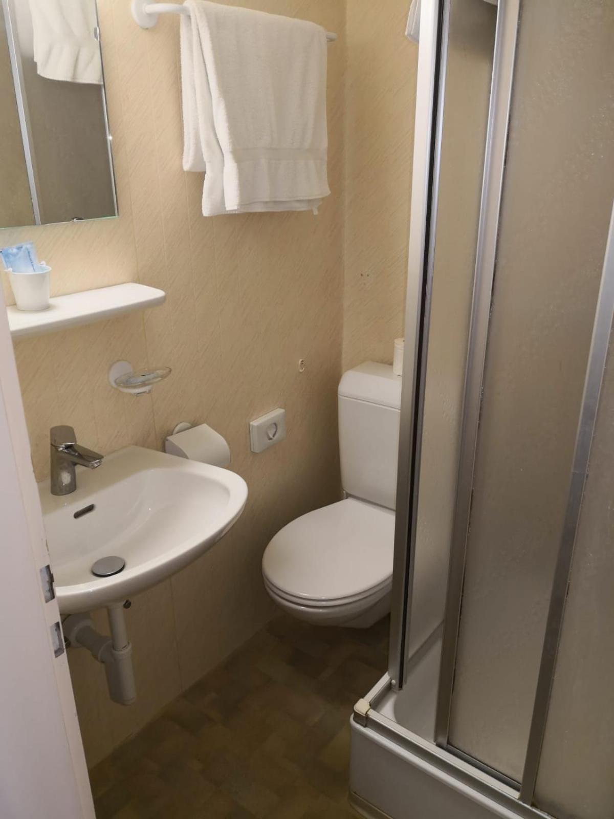 Small Double Room photo 3