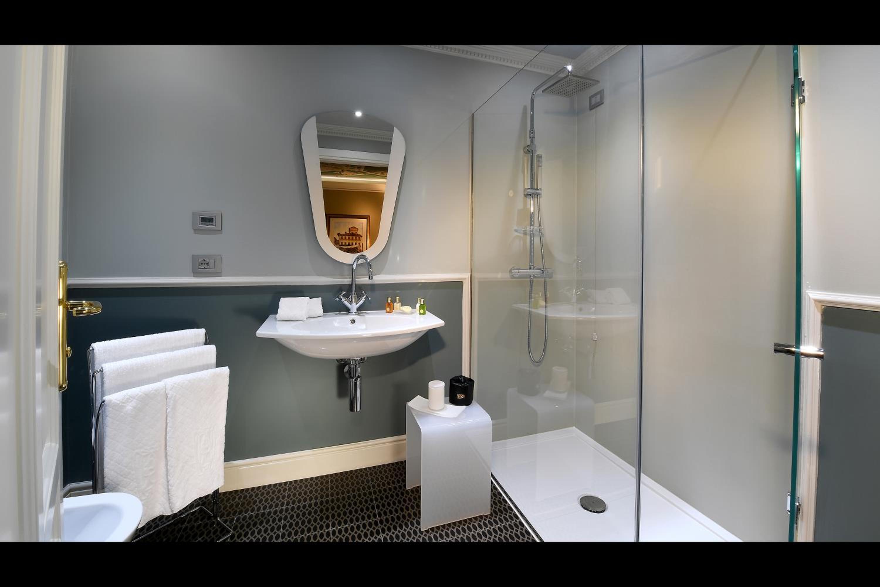 Comfort Double or Twin Room photo 3
