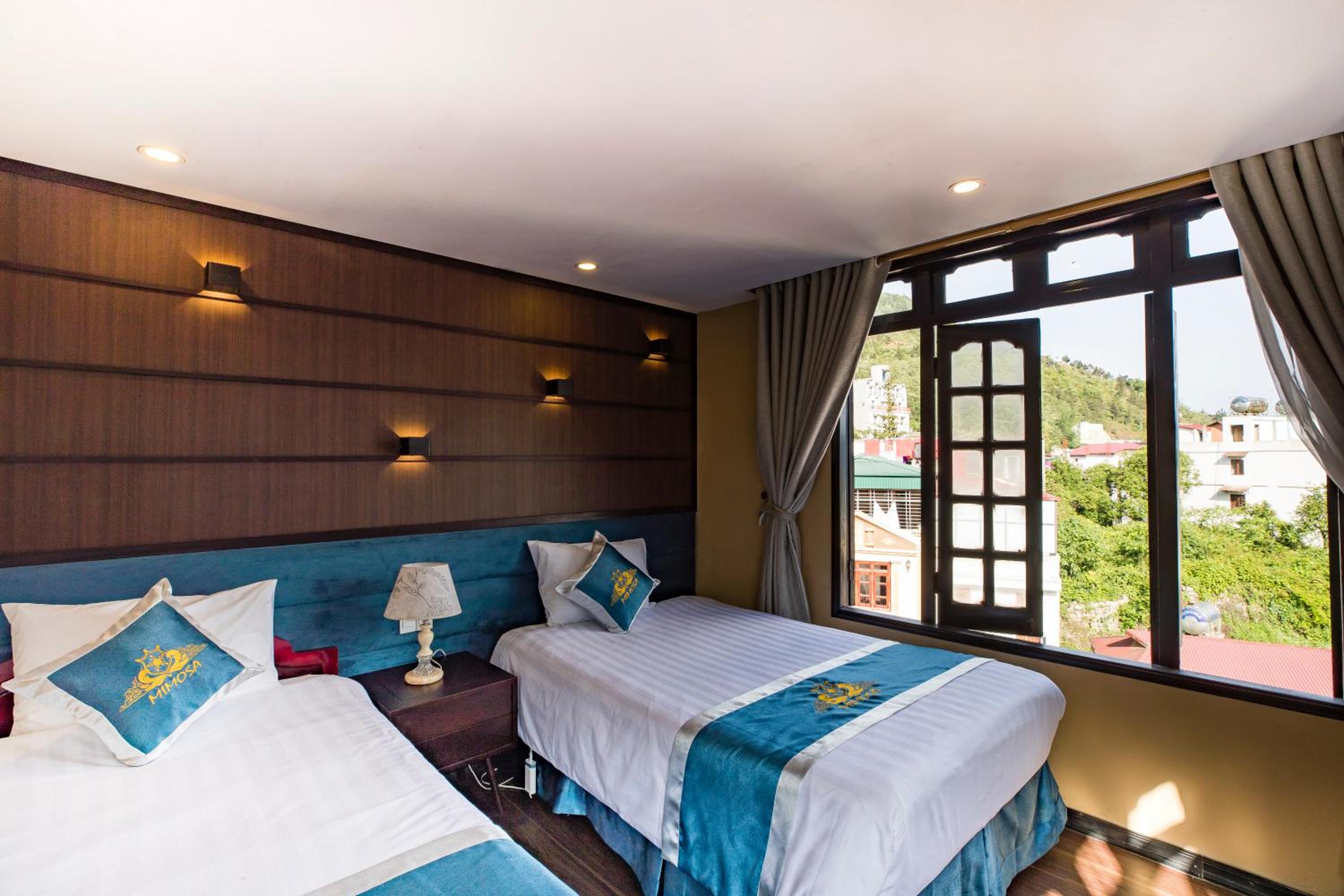 Twin Room with Mountain View