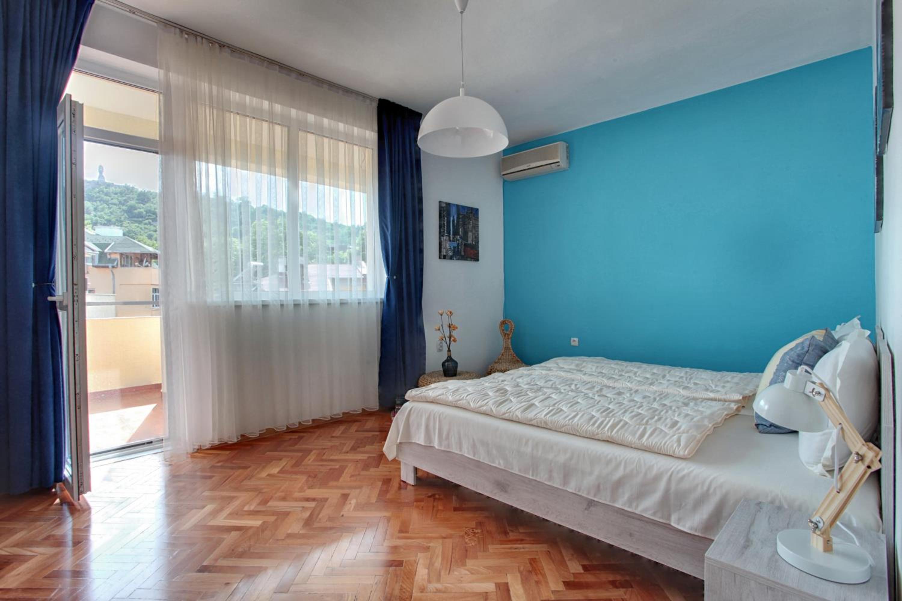 Apartment - Photo 5