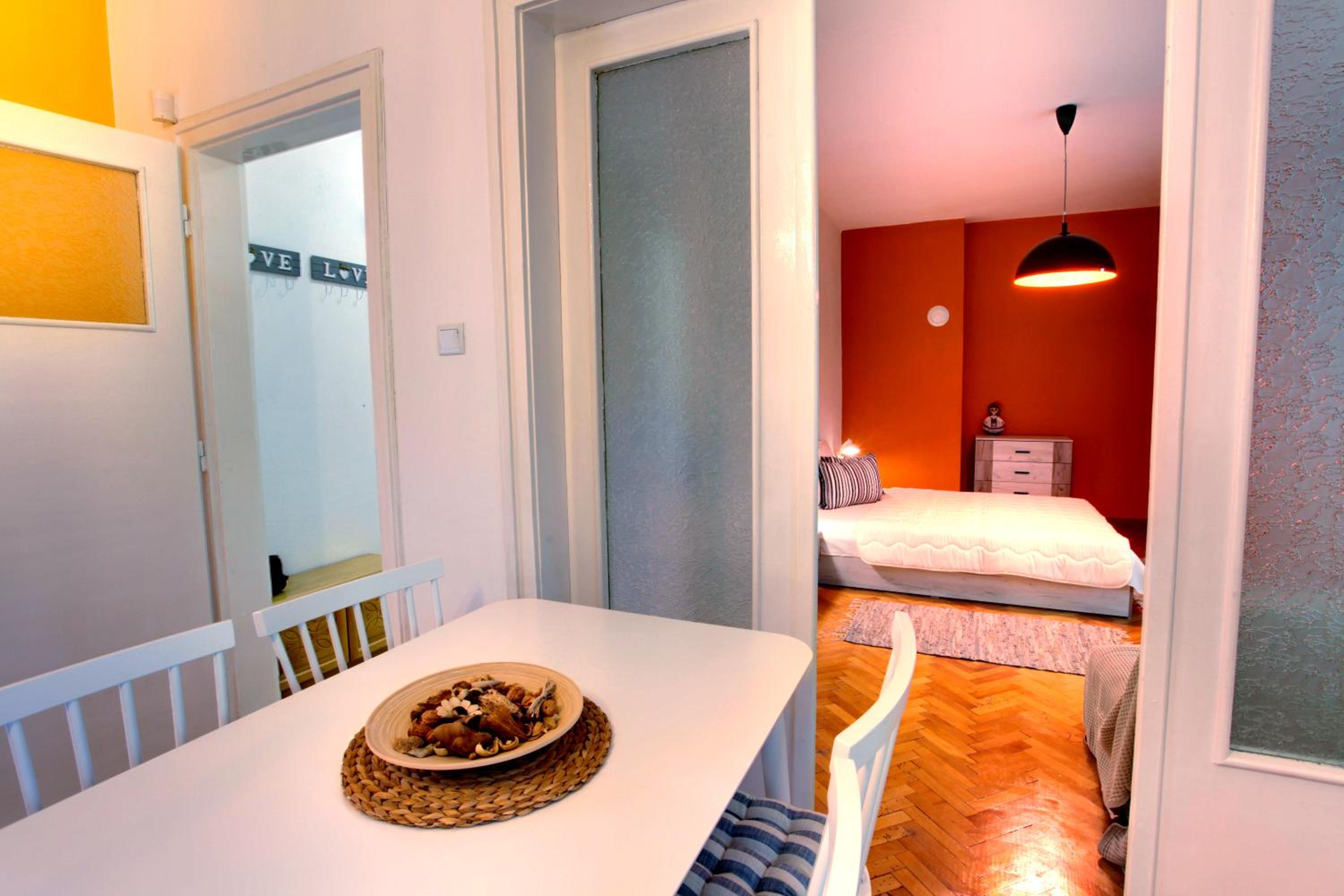 Apartment - Photo 9