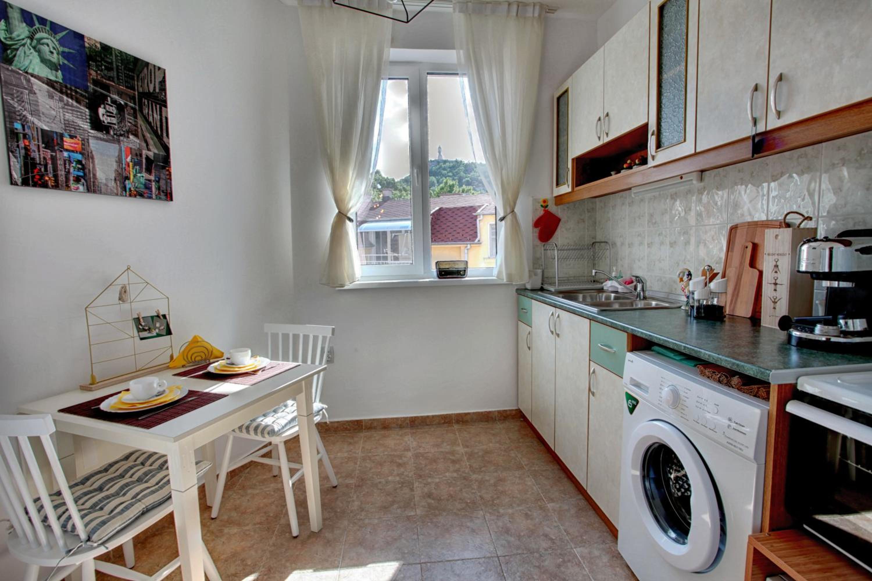 Apartment - Photo 12