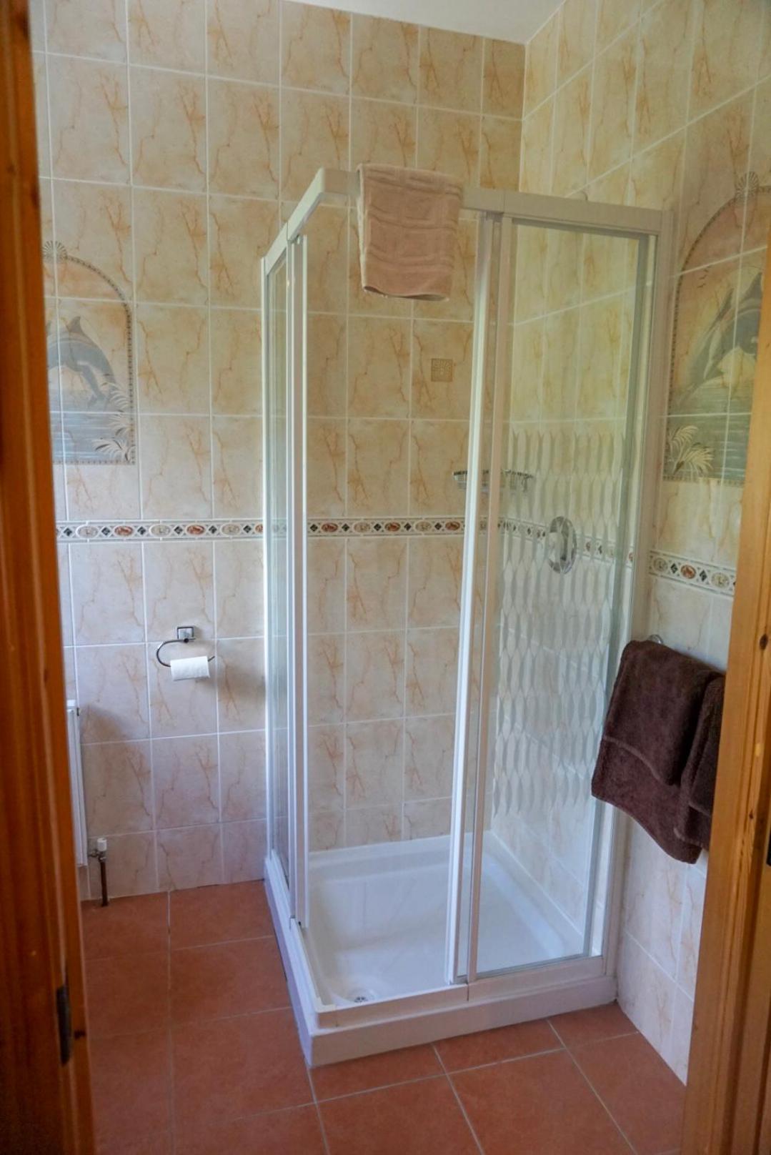 Budget Double Room - Photo 2