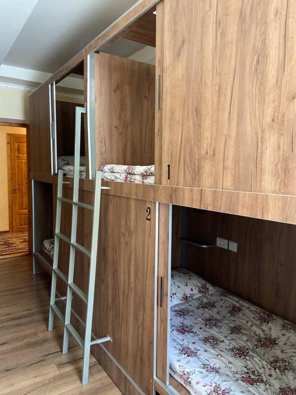 Mixed Dormitory Room