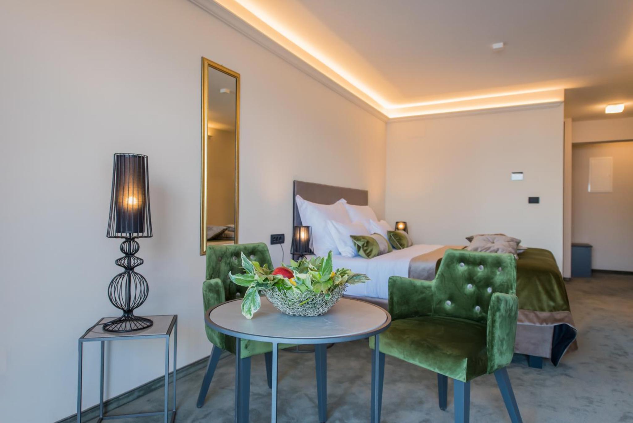 Deluxe Double or Twin Room with Sea View