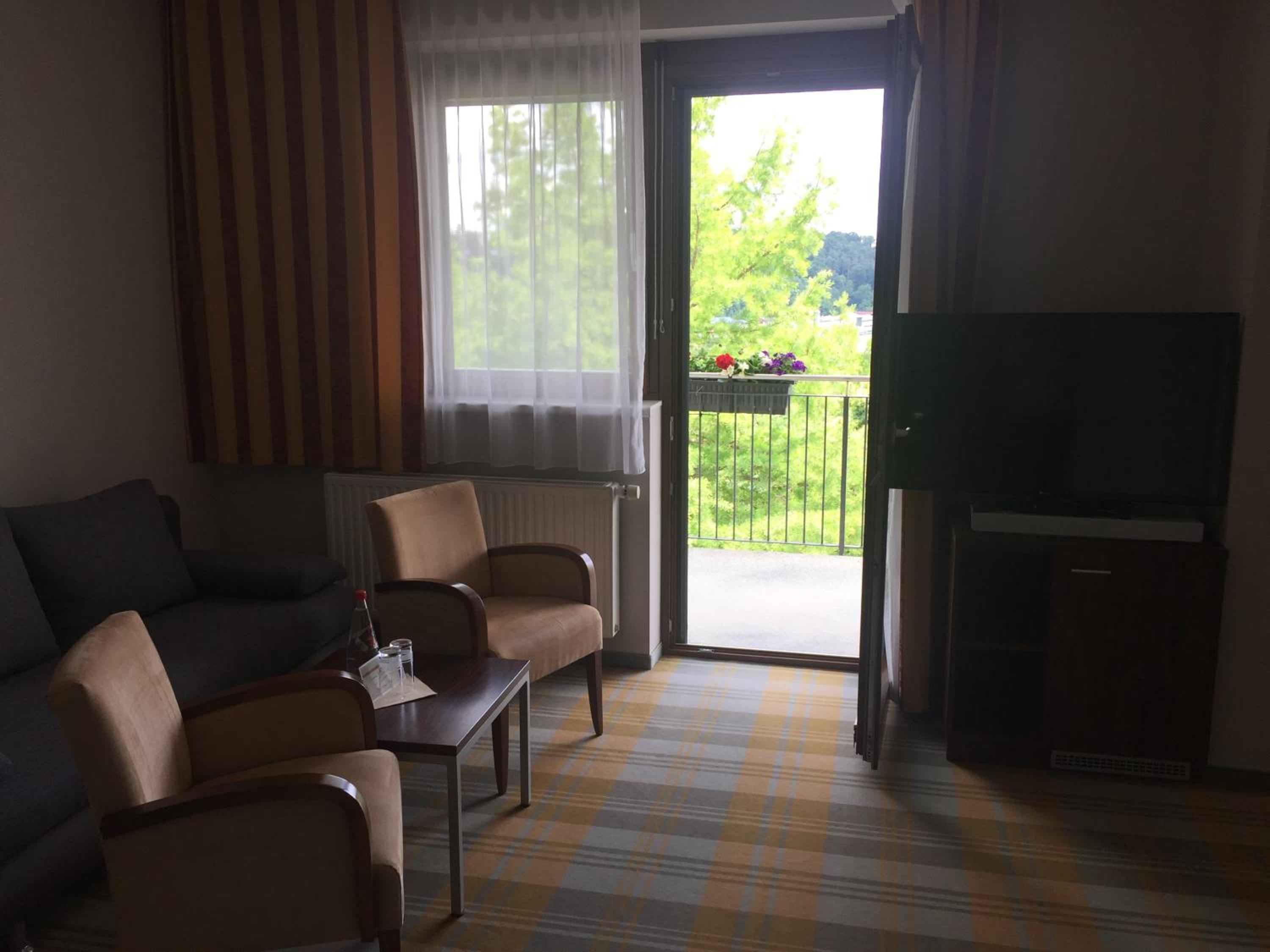 Suite - Photo 7