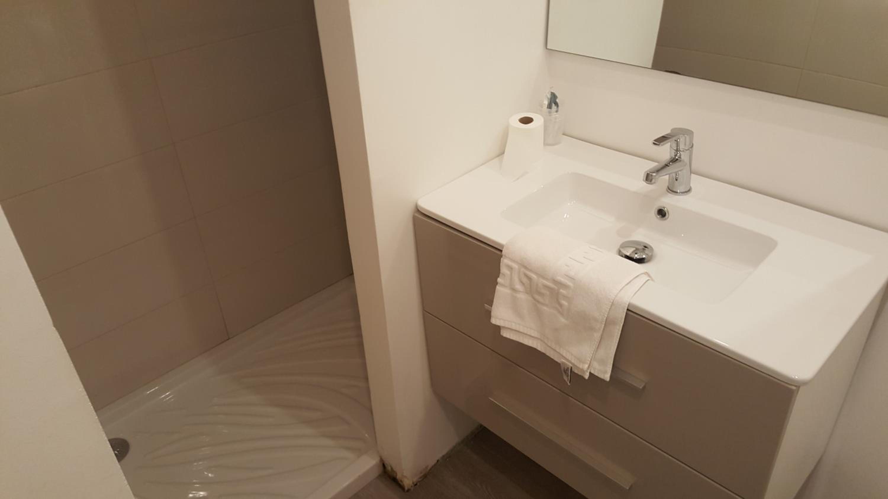 Suite with Terrace and Private Hot Tub - Photo 2