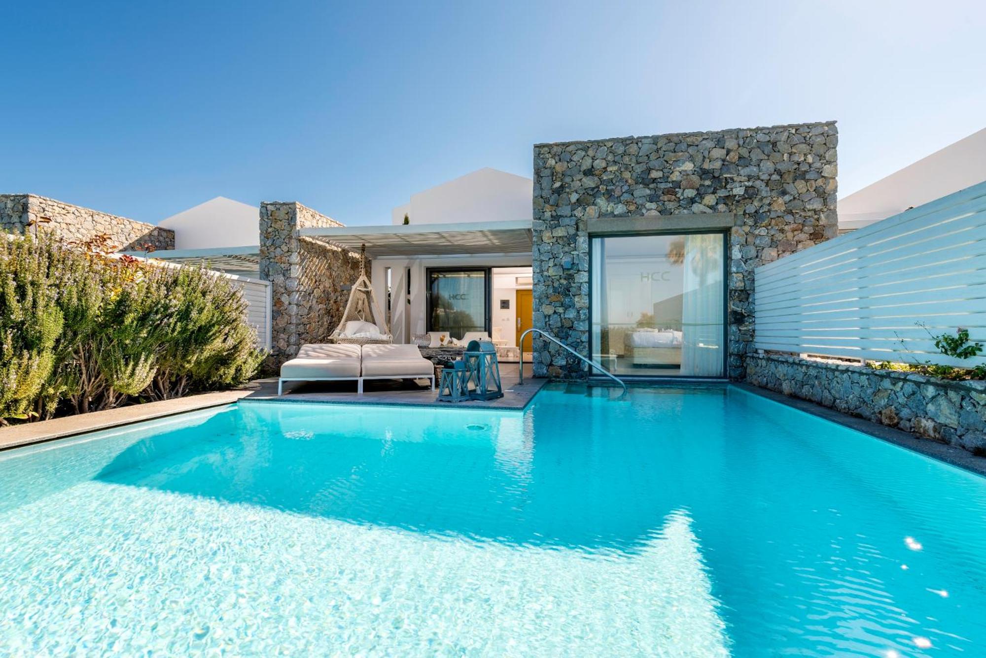 Diamond Suite with Private Pool photo 2
