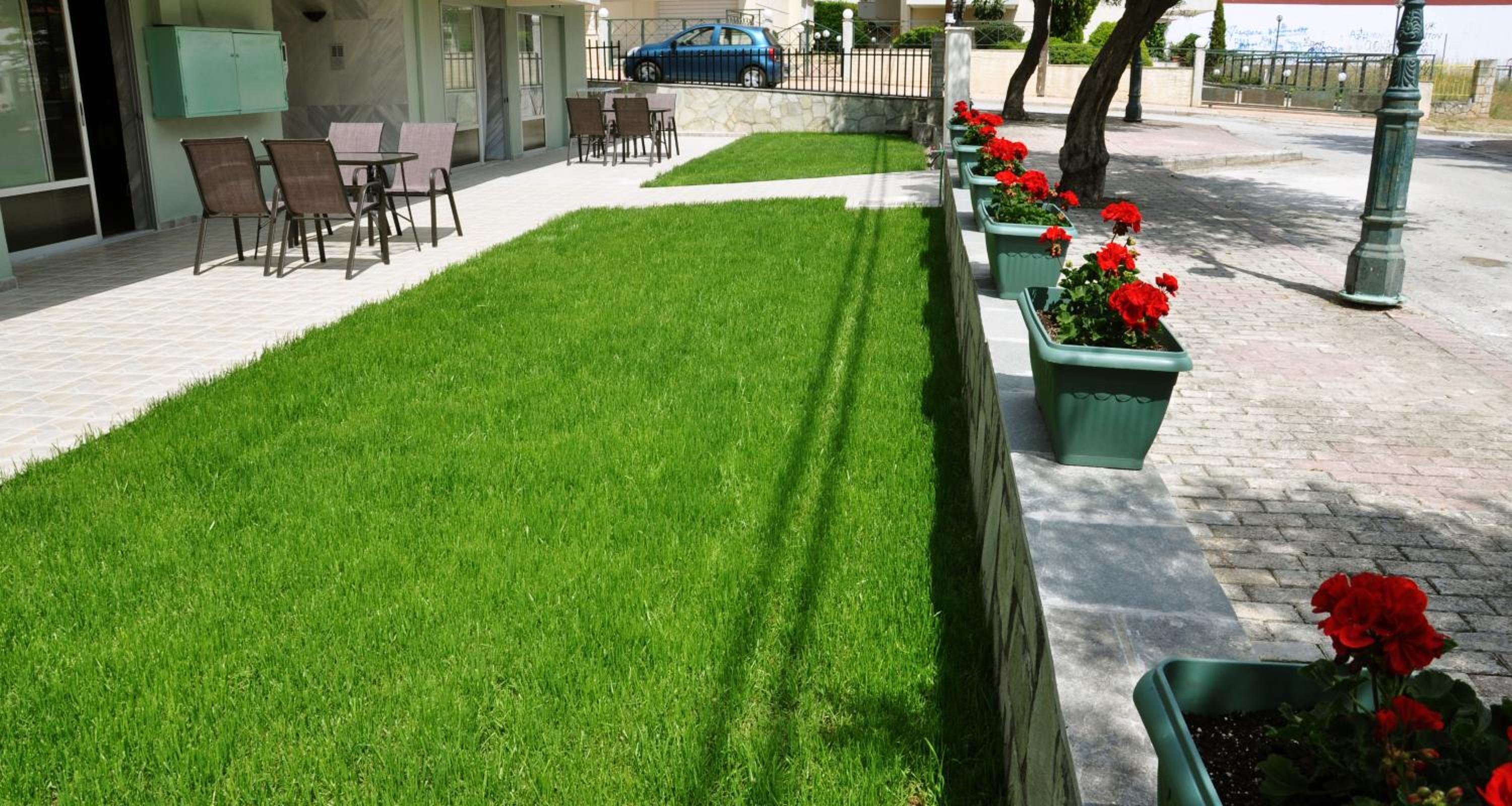 Two-Bedroom Apartment Garden Floor - Photo 11