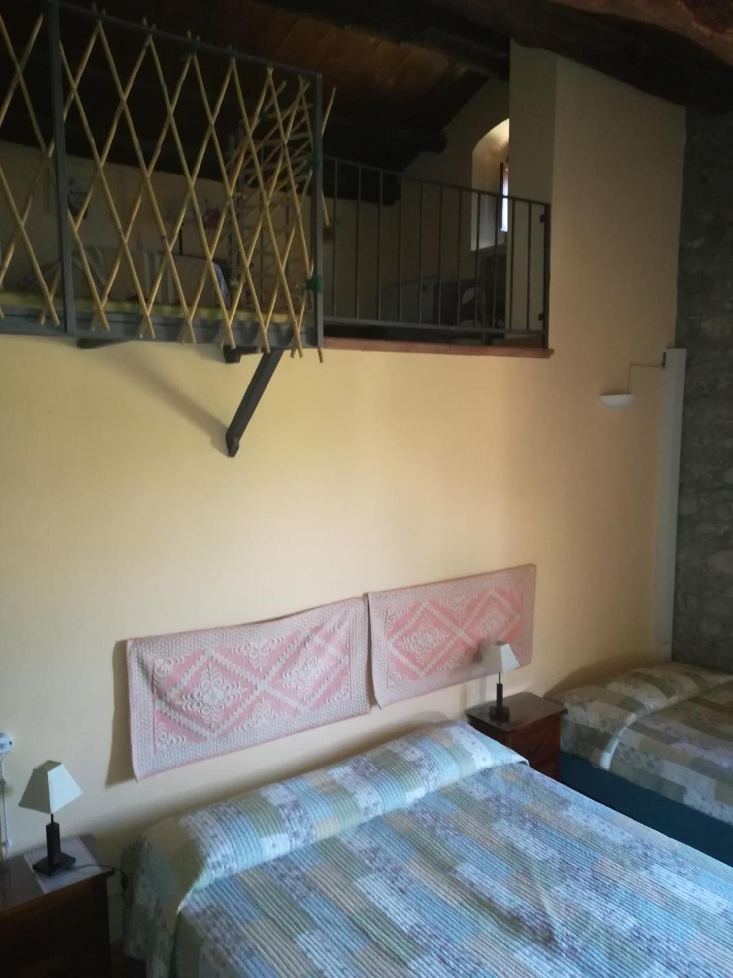 Family Room with Private Bathroom photo 3