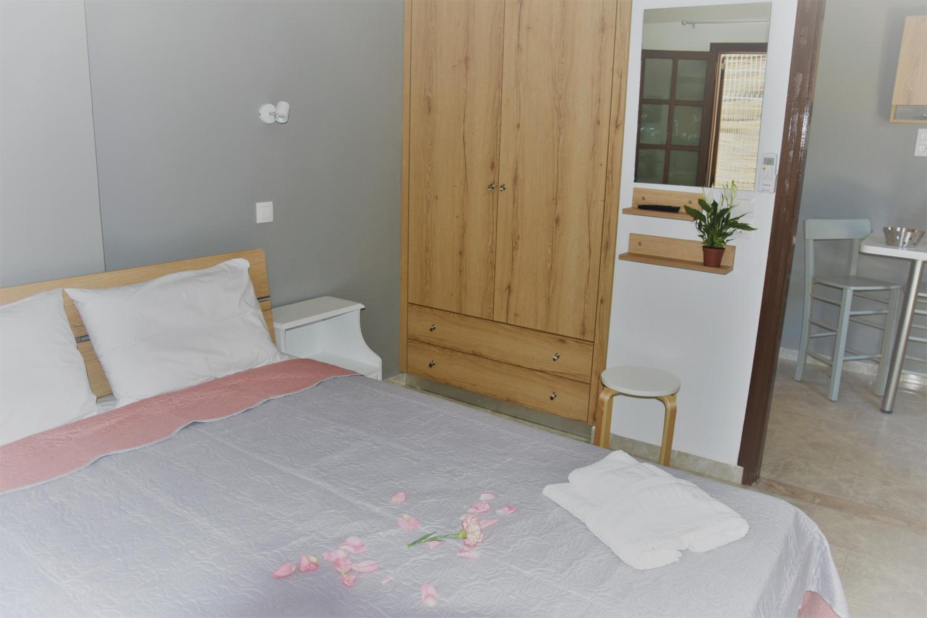 Apartment - Ground Floor photo 1