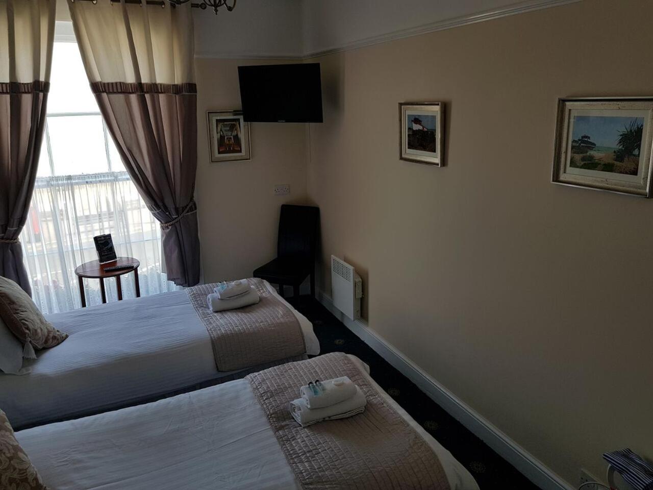 Twin Room with Shared Shower and Toilet No.7 photo 2