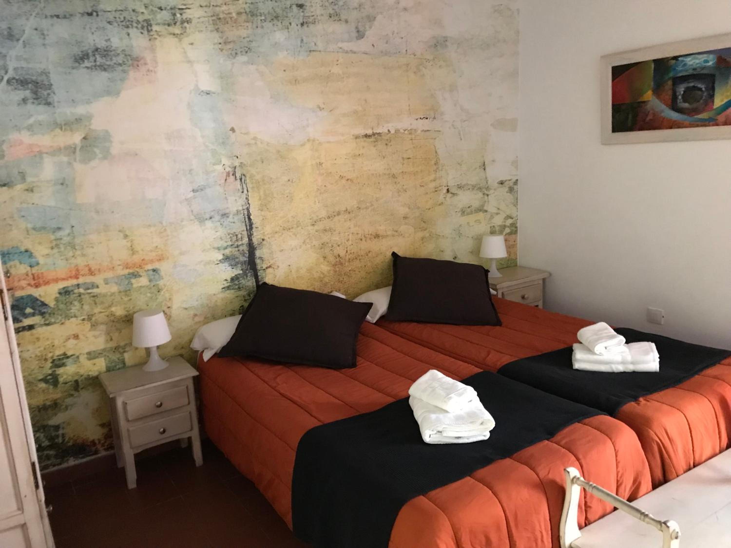 Standard Double Room - Photo 15