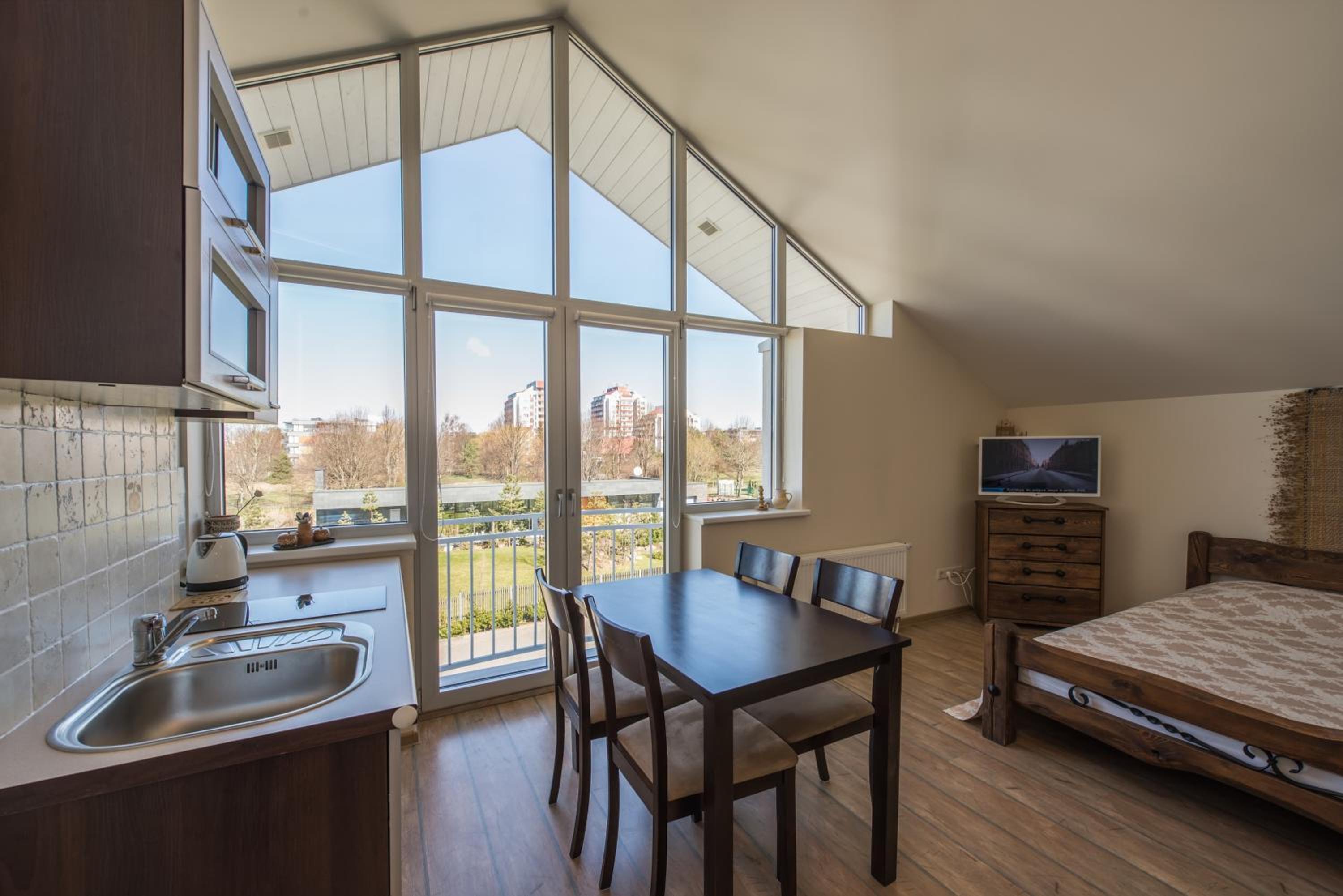 Family Room photo 1