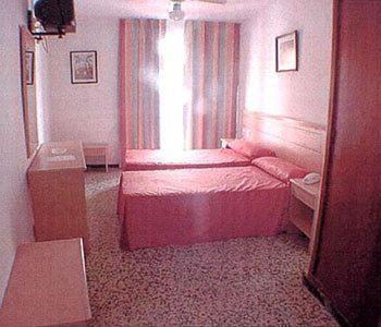 Double or Twin Room photo 2
