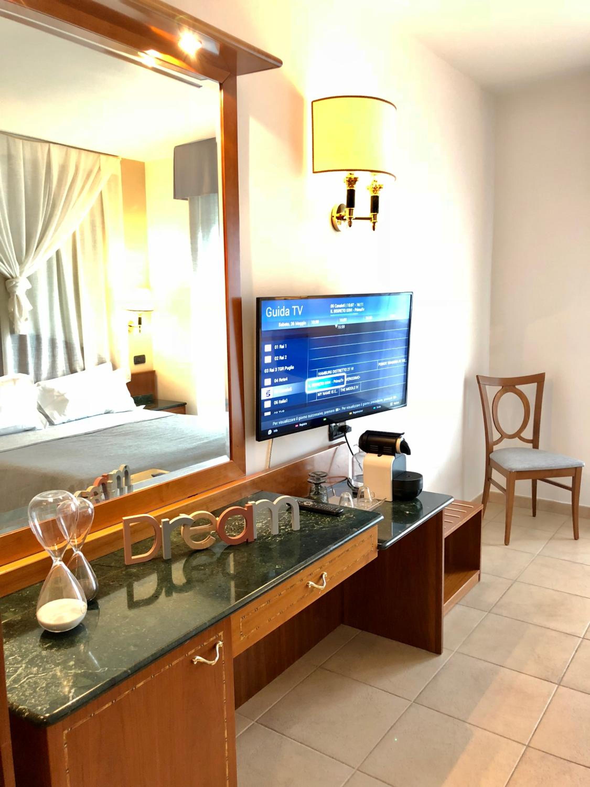 Single Room photo 3