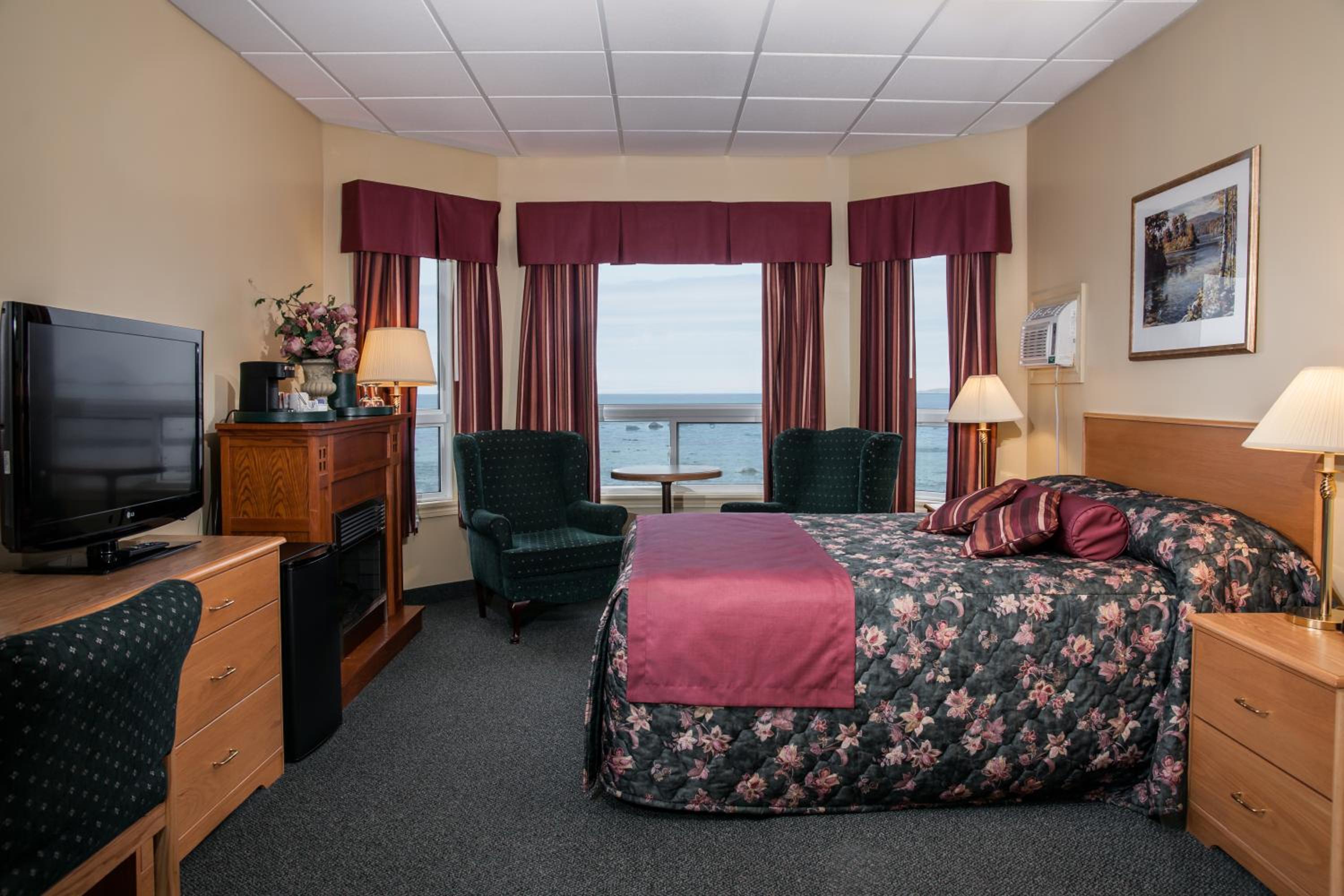Ocean View - Two Double Beds photo 1