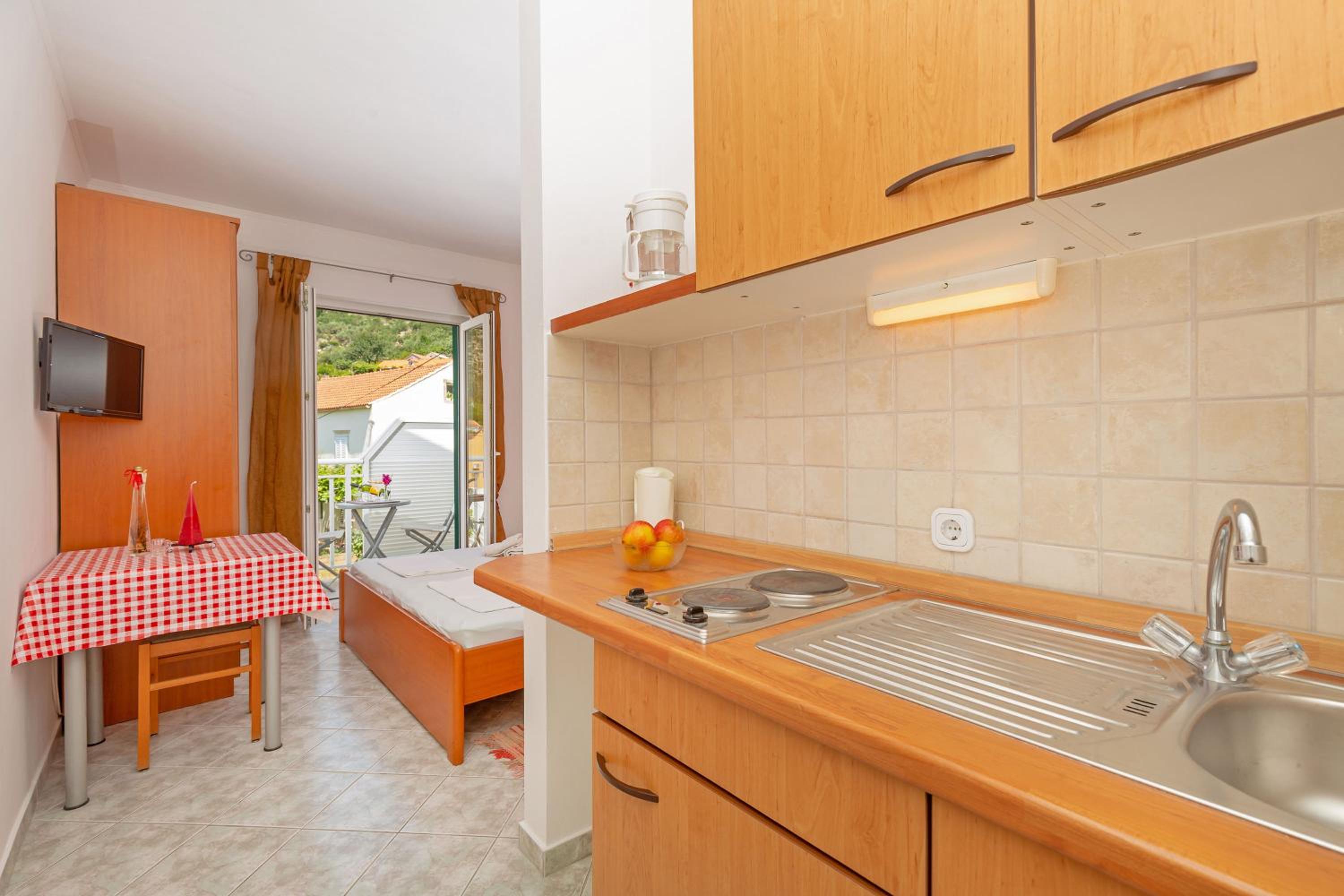 Standard Studio with Balcony and Sea View 4 - Photo 10